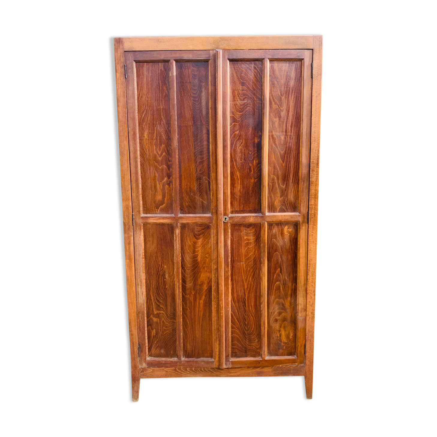 Brown Parisian wardrobe