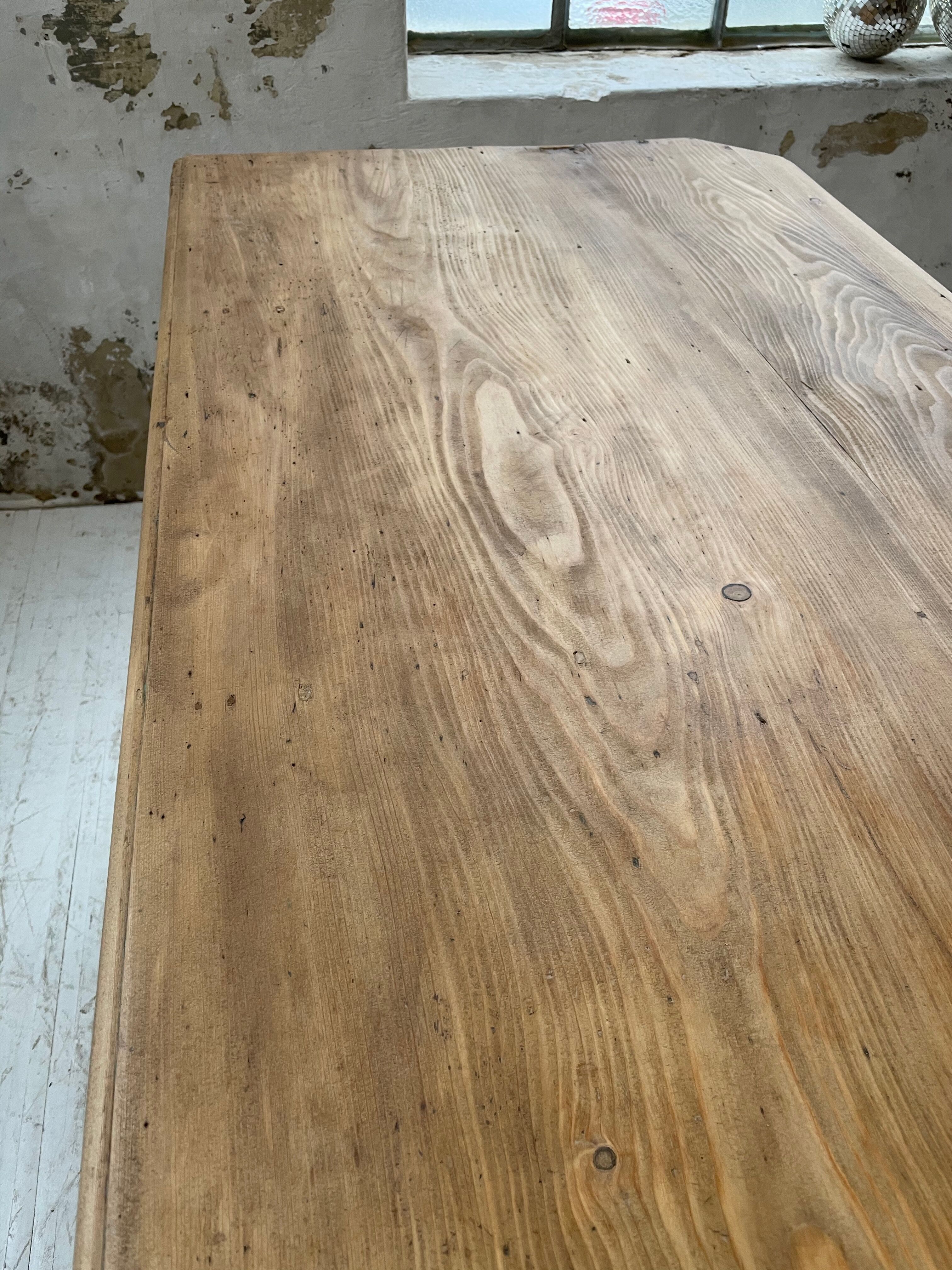 Old XXL drawer counter