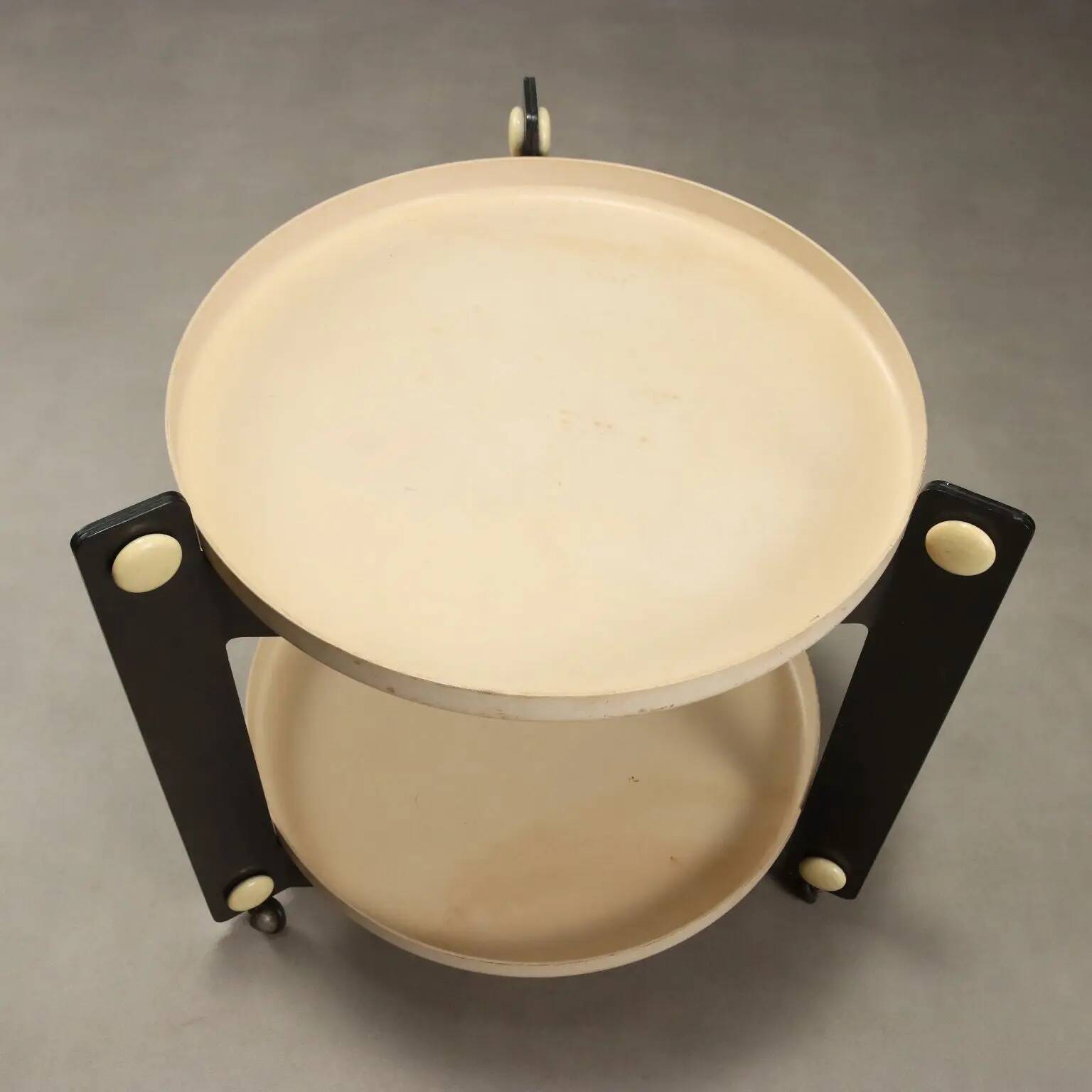 Vintage Guzzini kitchen dessert trolley, design by Luigi Massoni, Italy, 1970s.