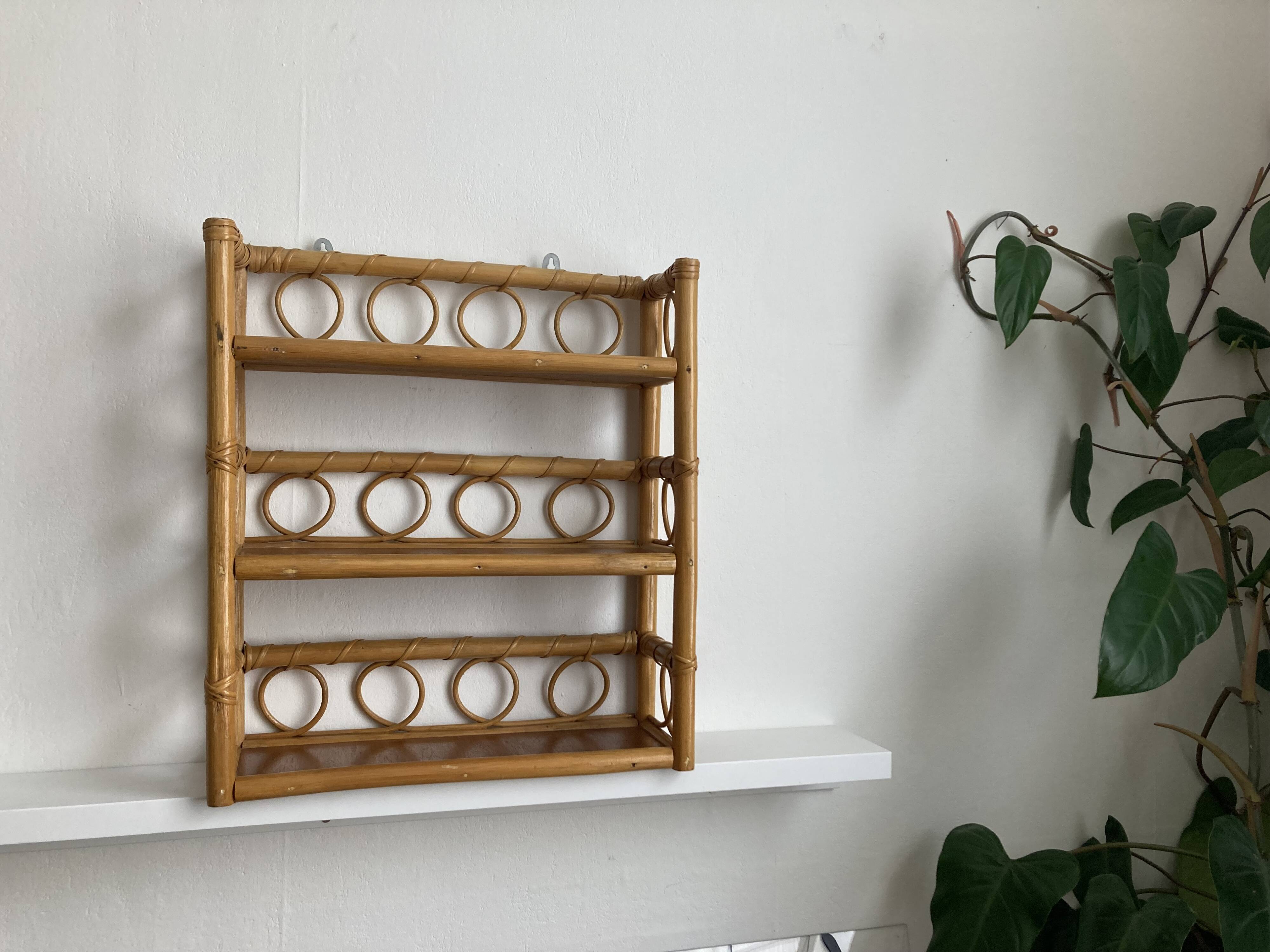 Rattan wall shelf 70s