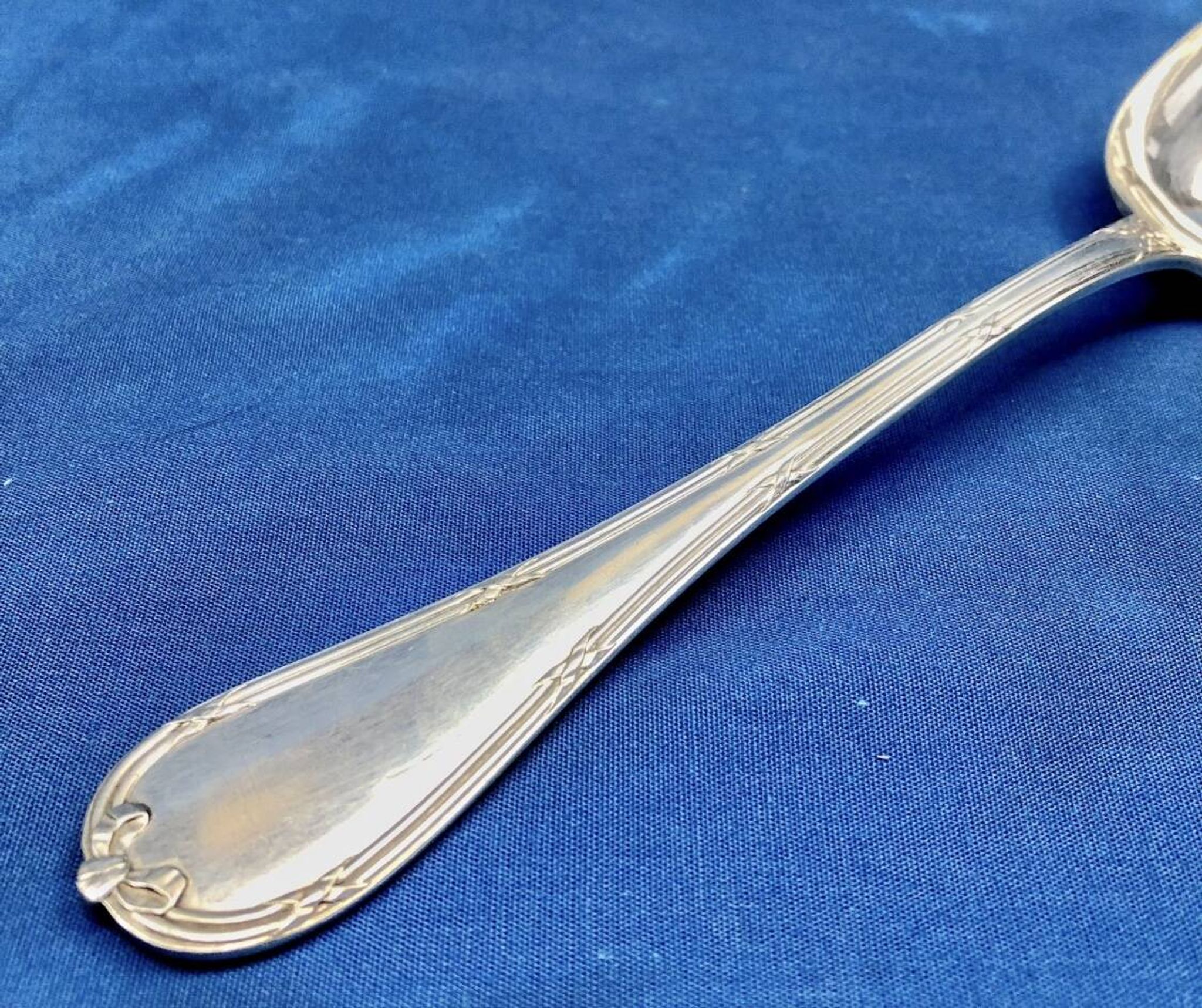 6 cuillères à soupe métal argenté Christofle modèle Rubans croisés