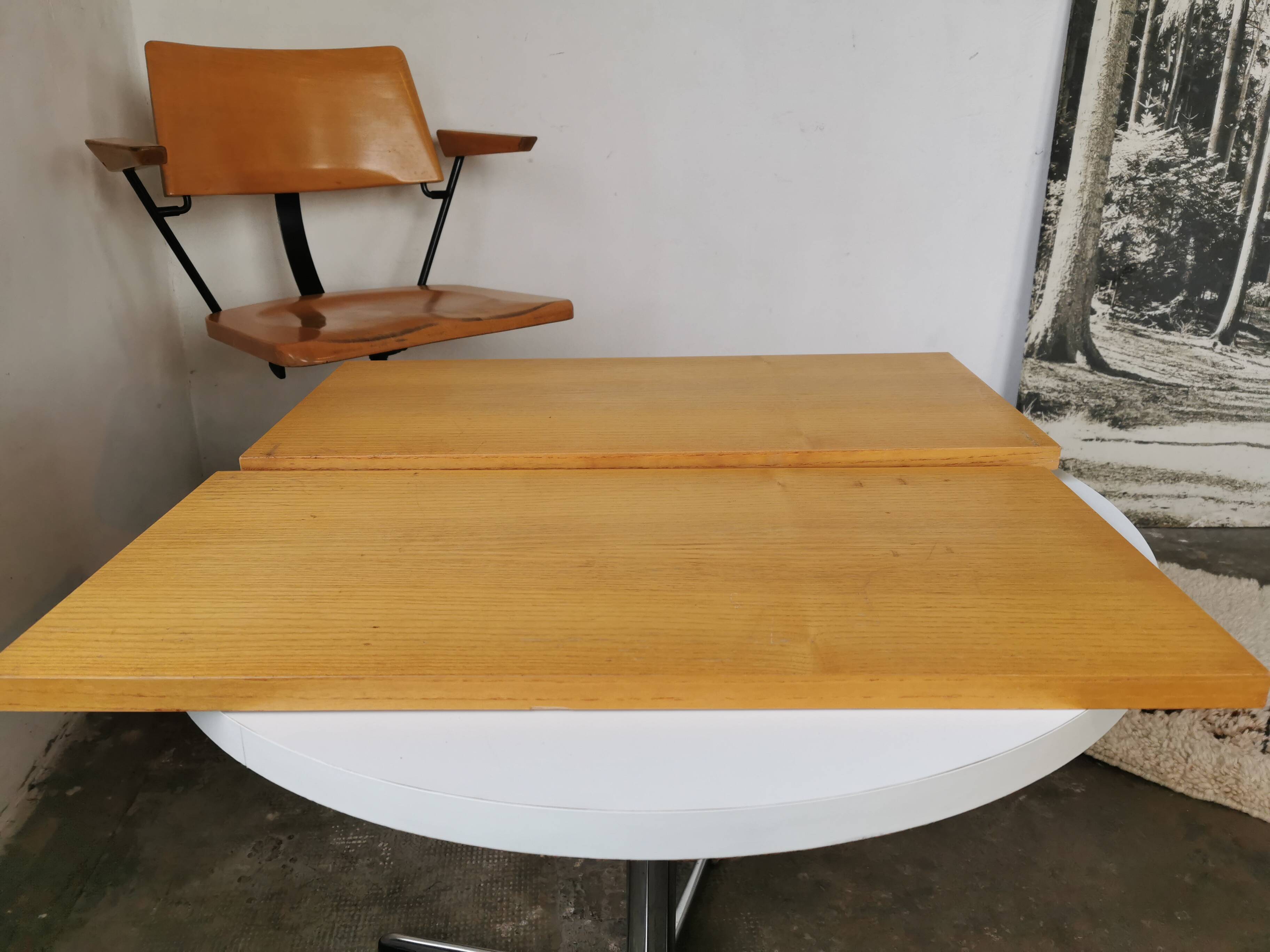 Vintage thong shelf 1970