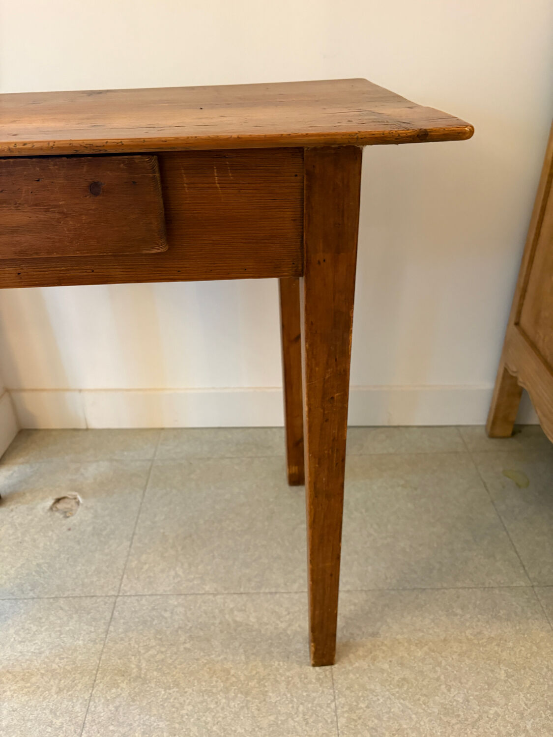 Small pine desk - 1 drawer