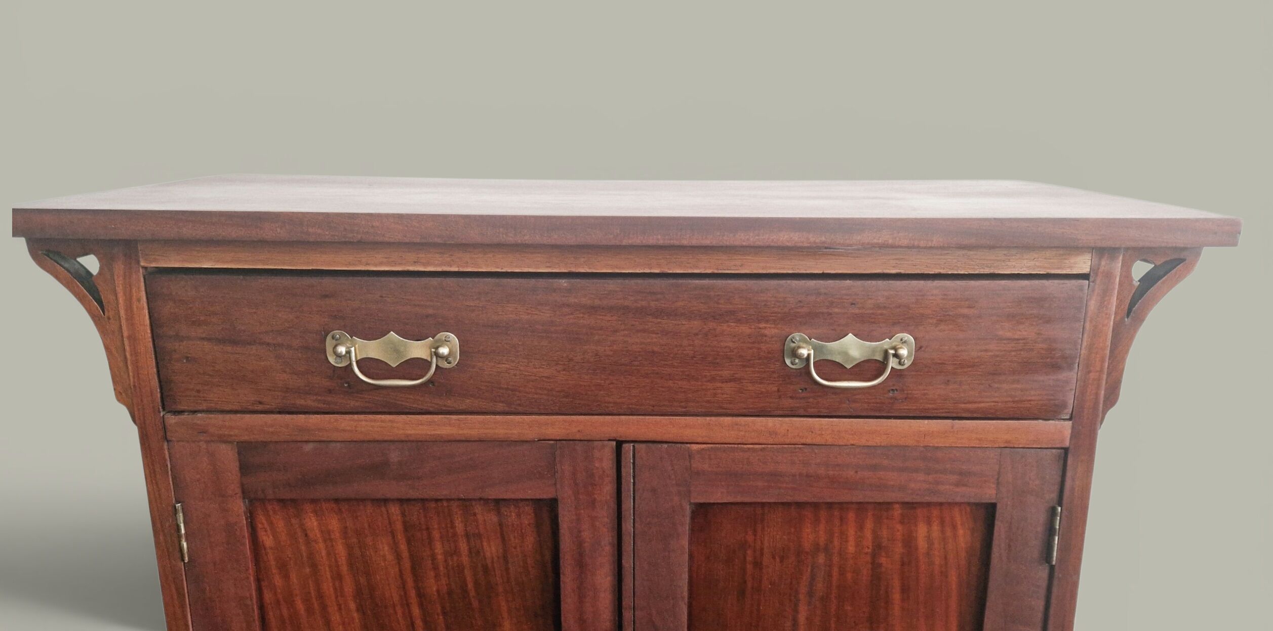 English buffet signed Maple and Co - 19th century