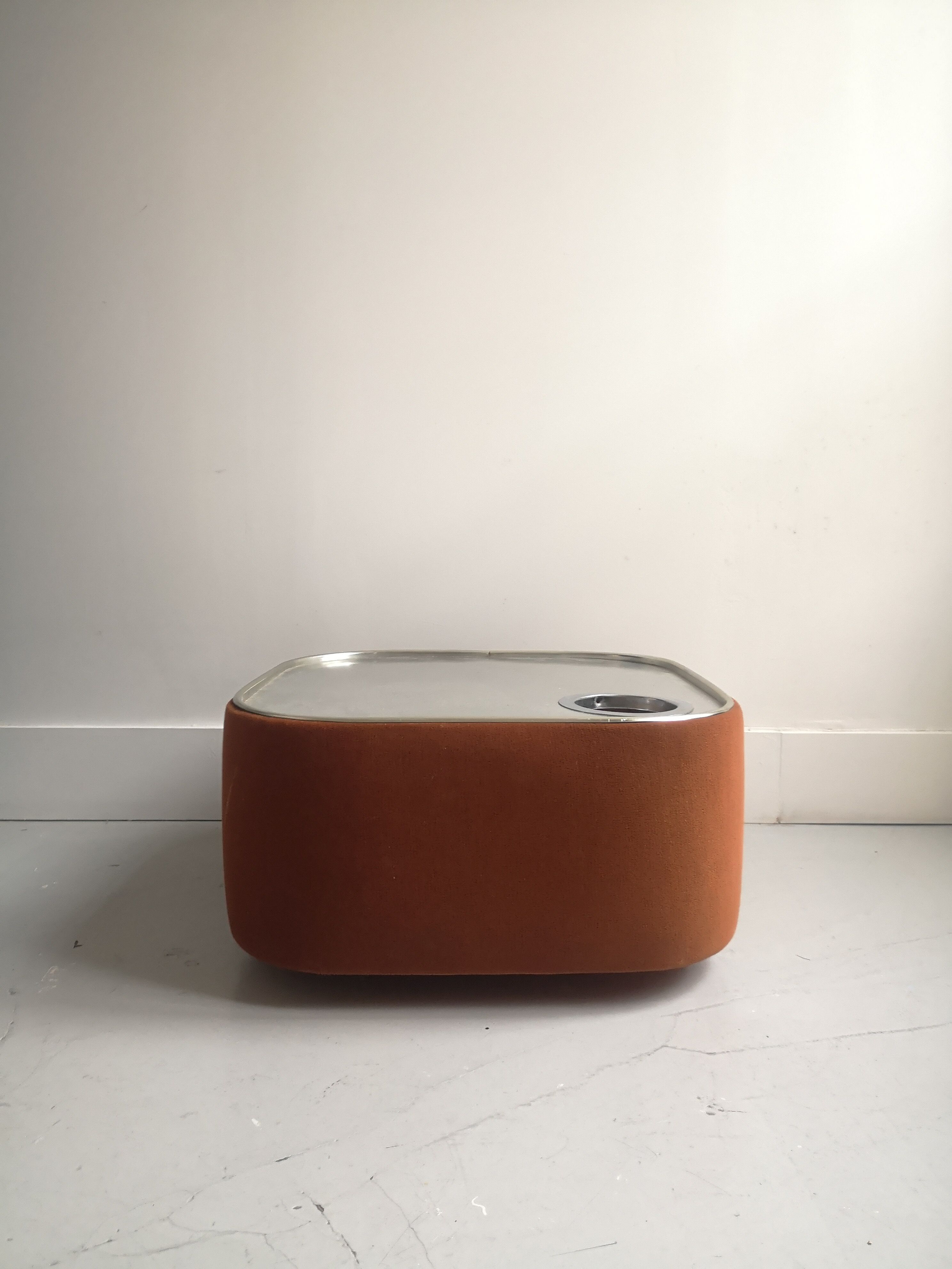Vintage velvet and metal sofa end, design 1970