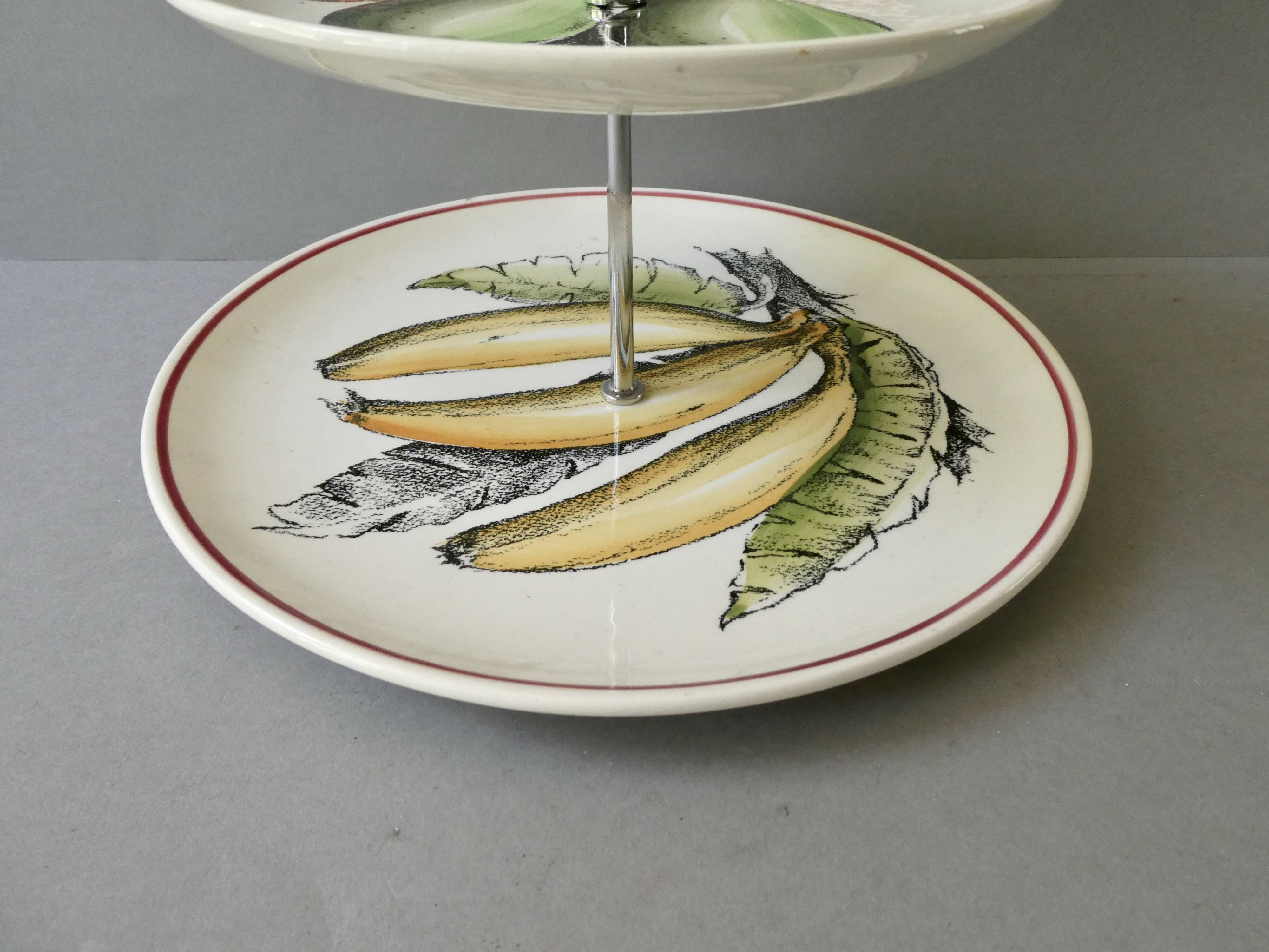 Dishes, fruit display Gien France, red cord decor
