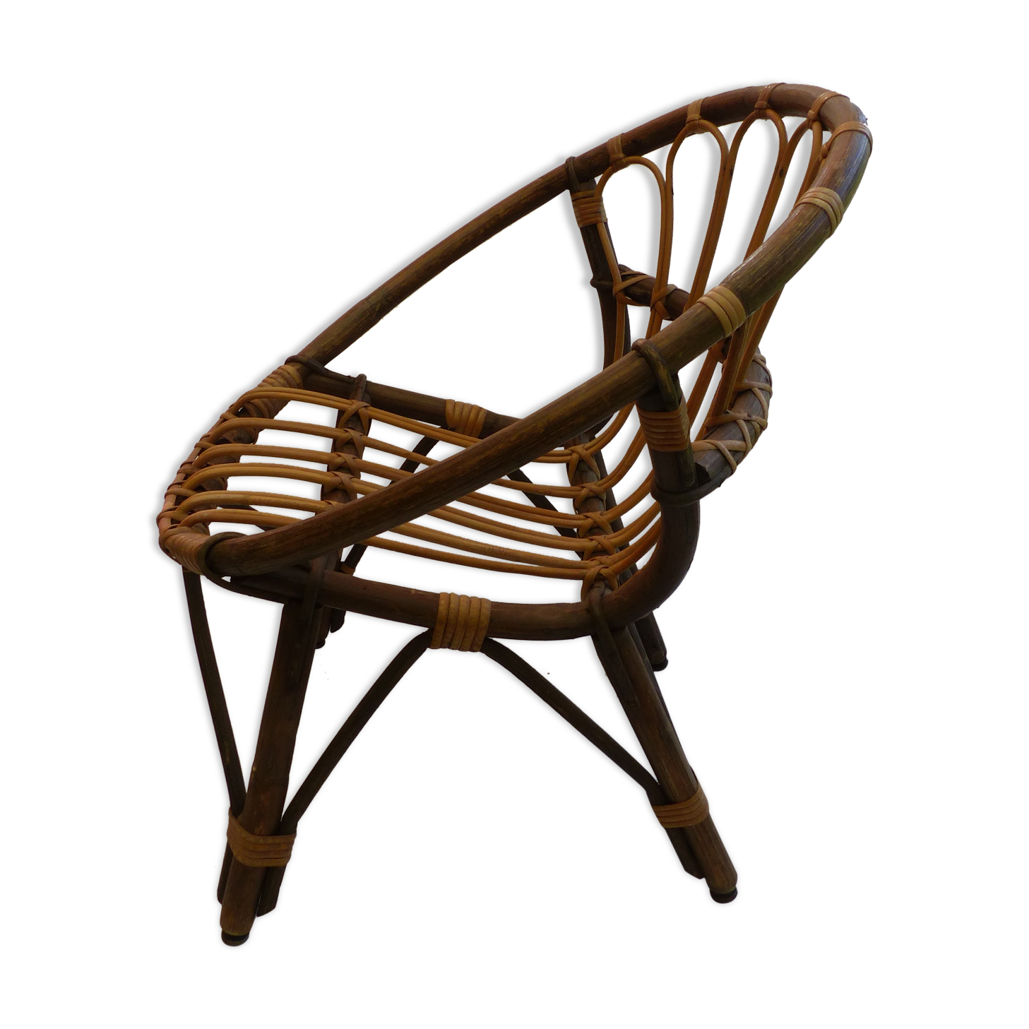 Armchair basket