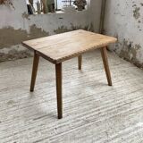Table brutaliste savoyarde en chêne