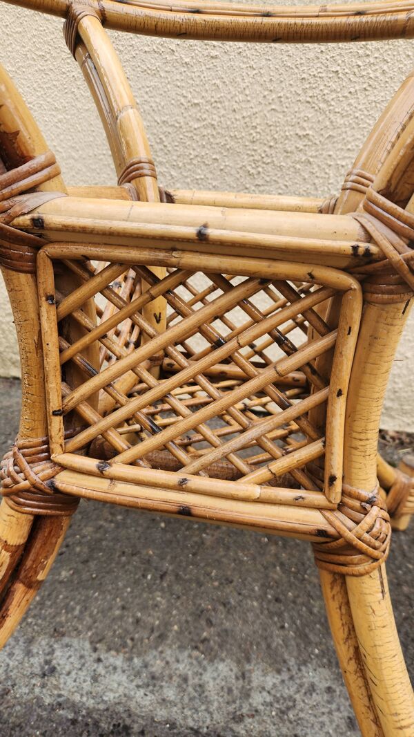 belle table de repas en bambou rotin des années 1970 avec plateau en verre