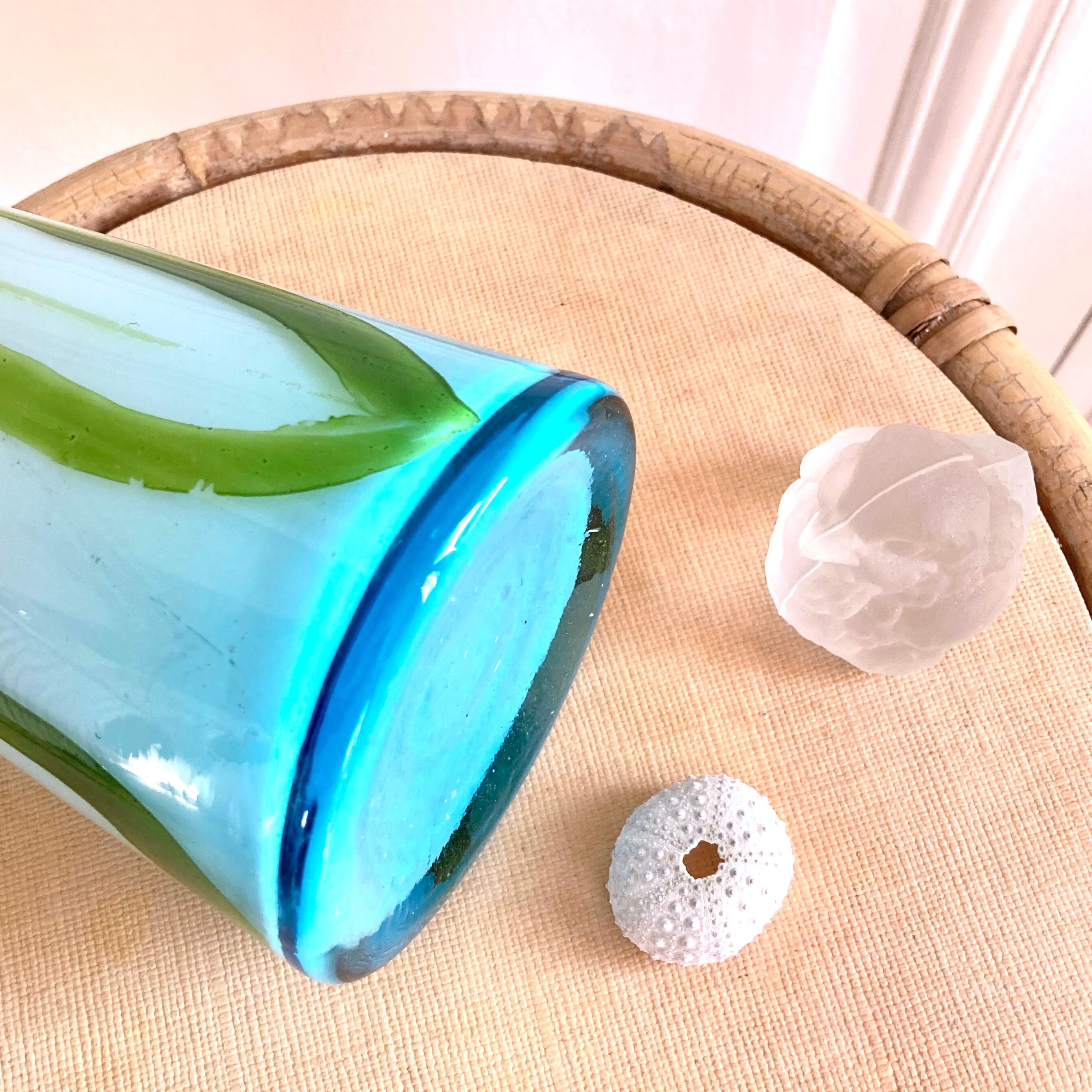 Opal vase soliflore flower decoration