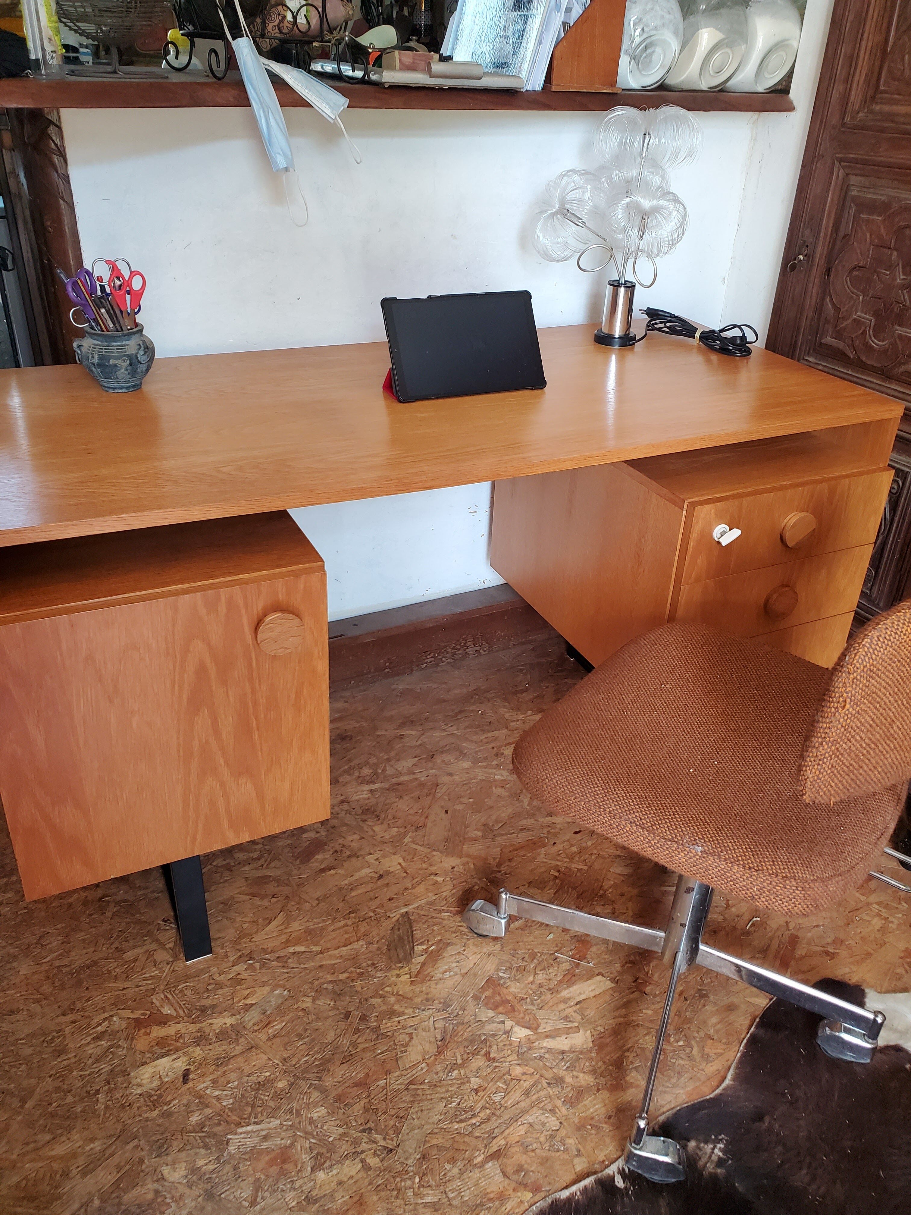 Modernist office year 60