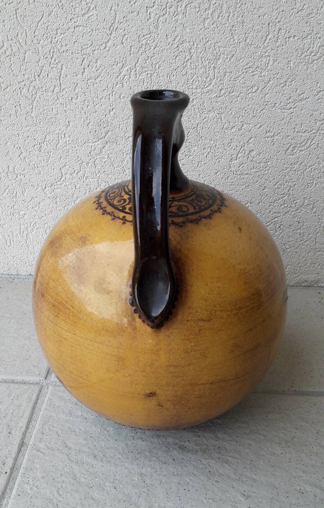 Alsatian terracotta pottery vase