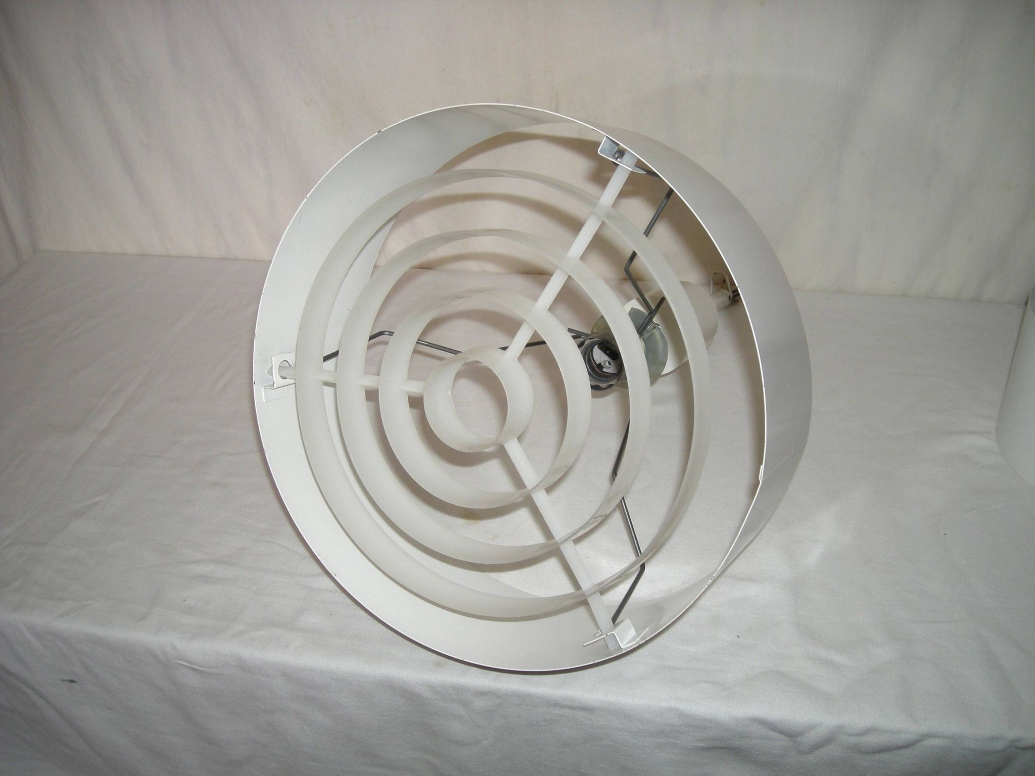 Suspension de style scandinave des années 60