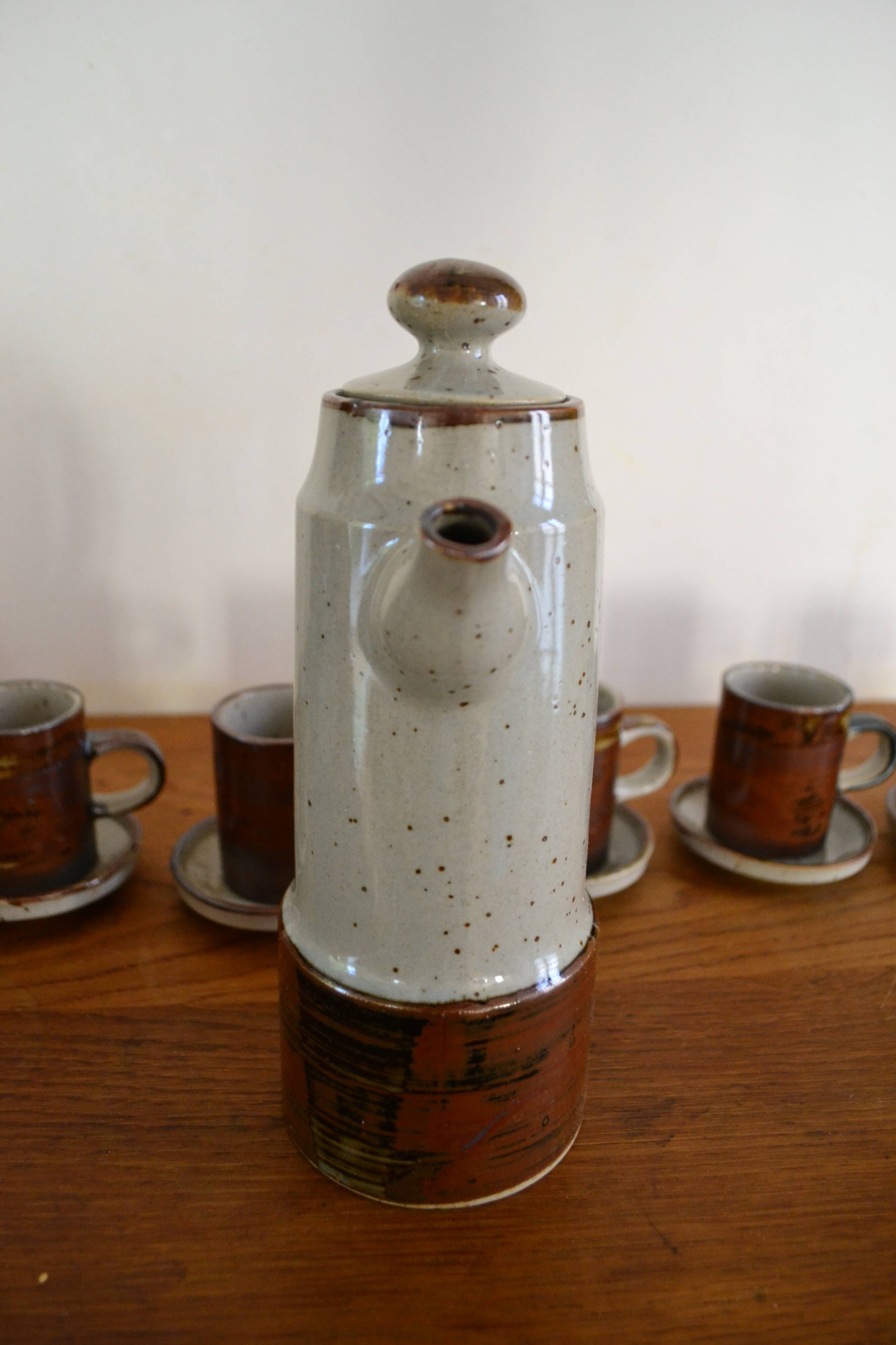 Vintage enameled stoneware coffee service made in Japan 60s