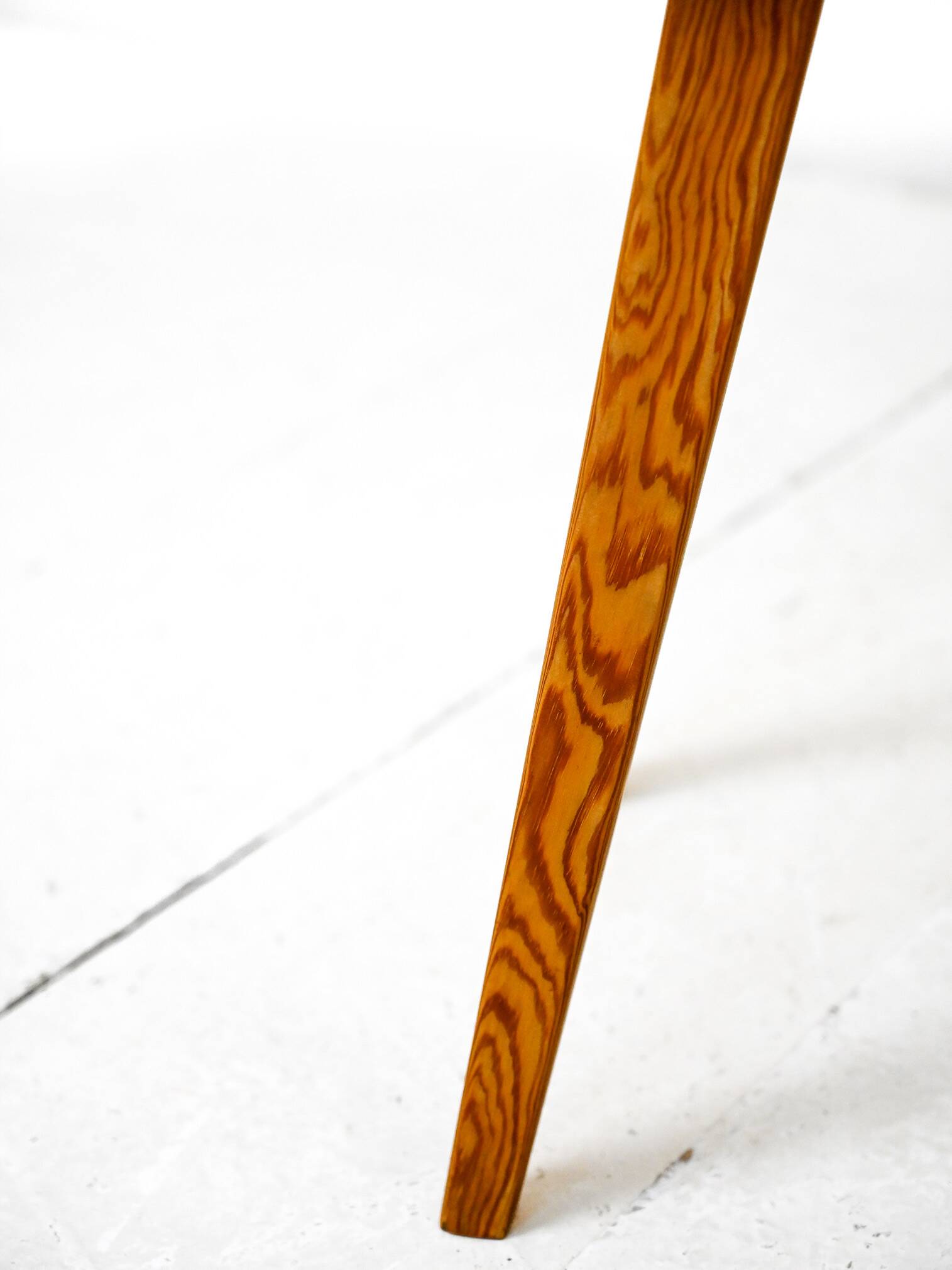 'Visingsö' bench by Carl Malmsten  AD730