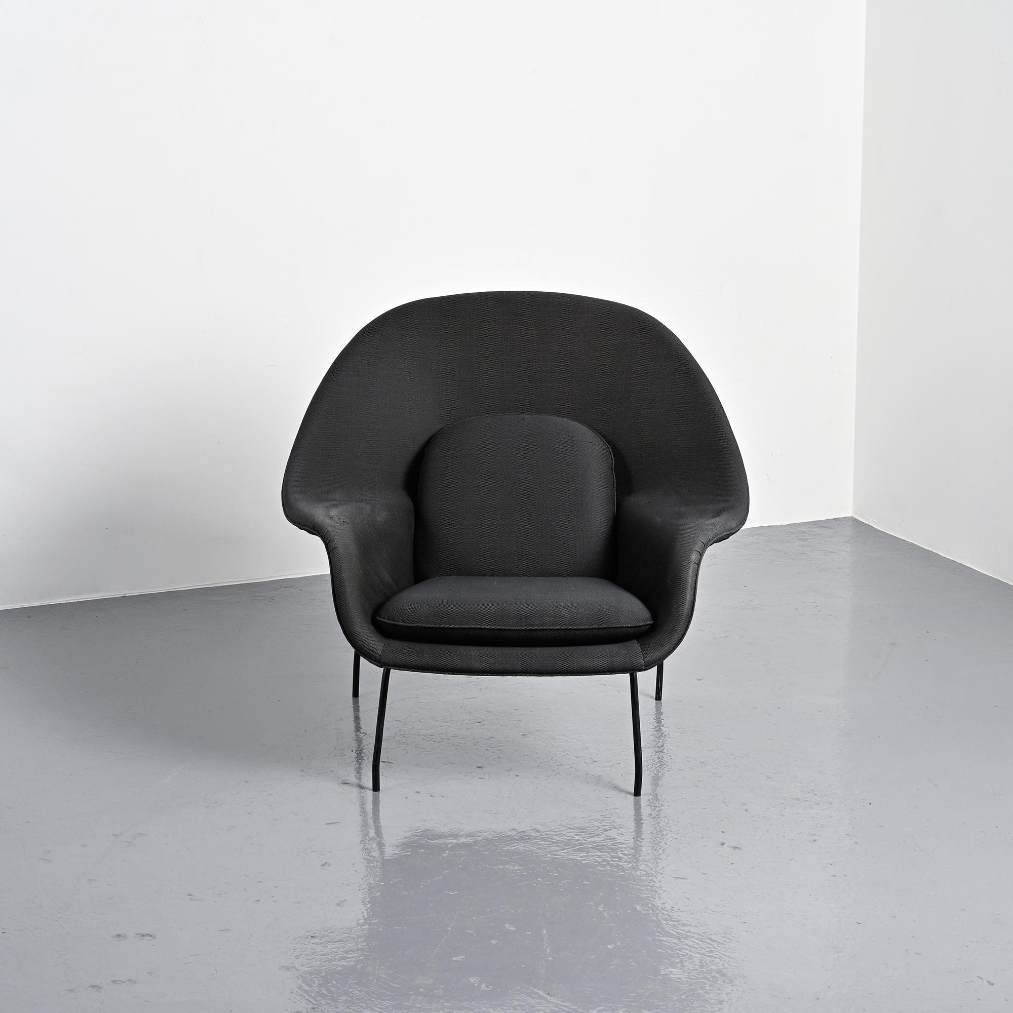 Womb Chair 2nd edition by Eero Saarinen, Knoll around 1970