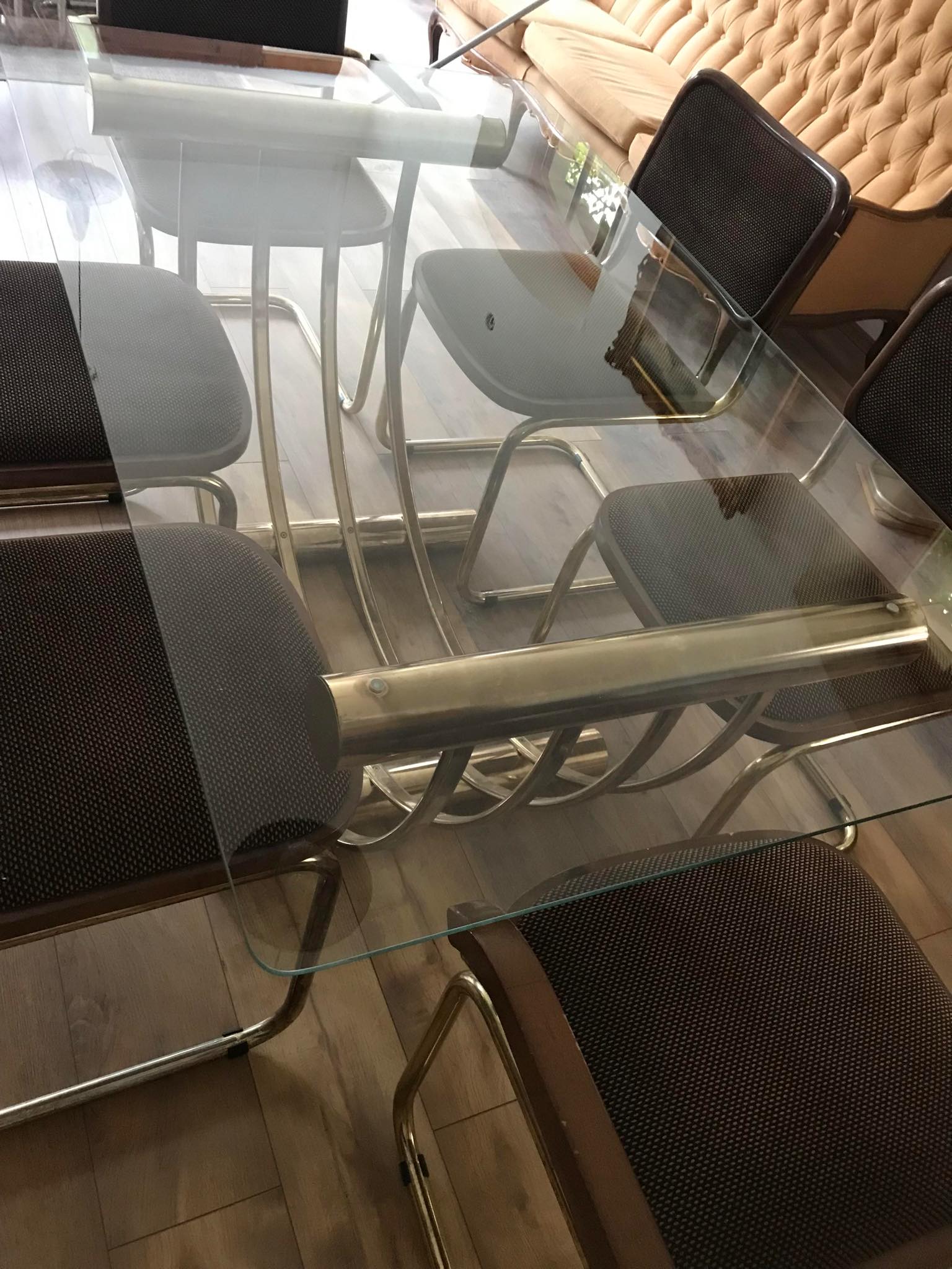 Ensemble de salle à manger chaises et table du 20ème siècle conférence