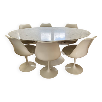 SAARINEN TULIP table et 6 chaises