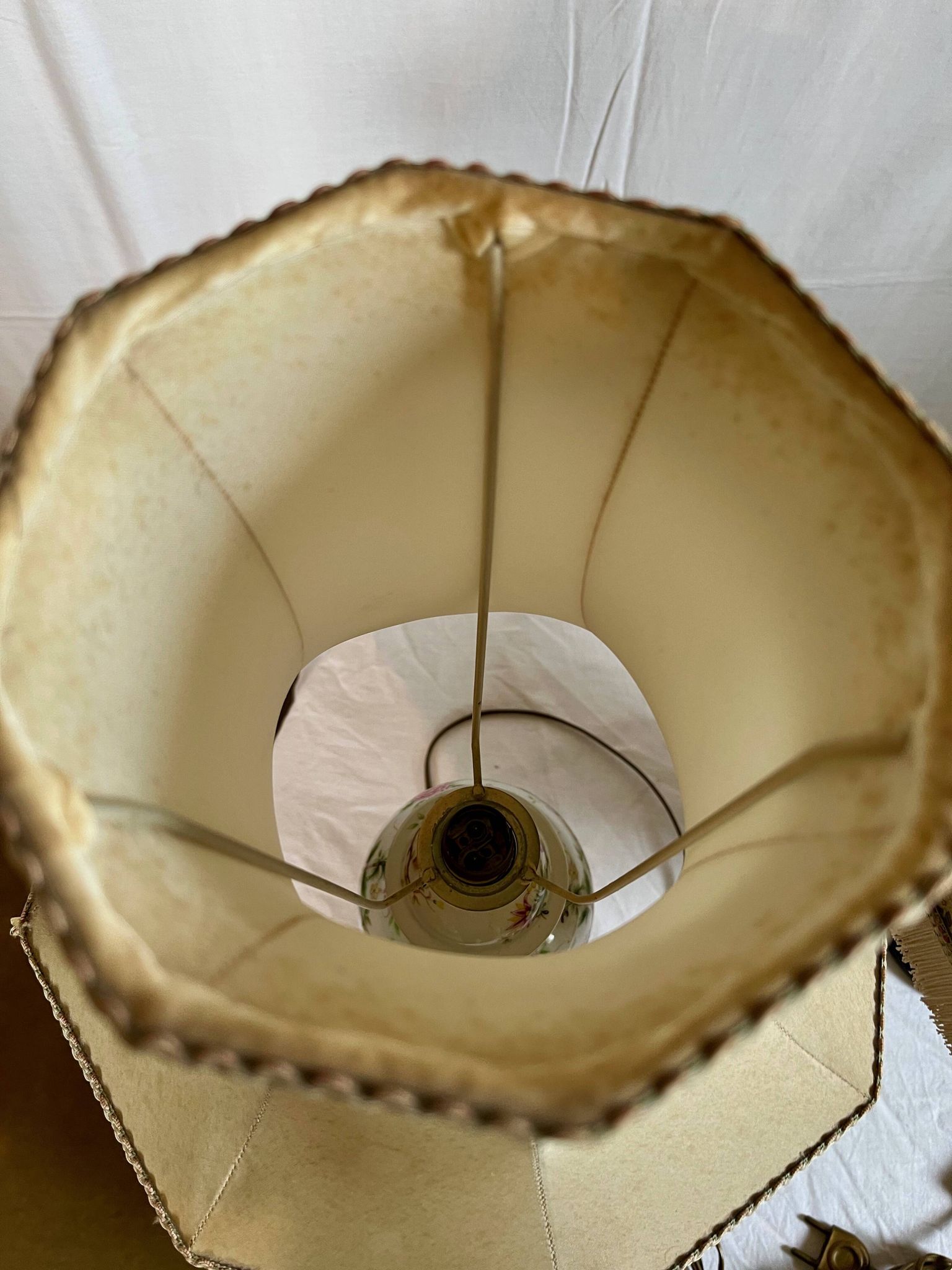 Pair of vintage porcelain lamps