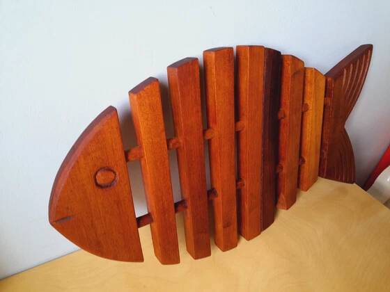 Dessous de plat poisson en bois