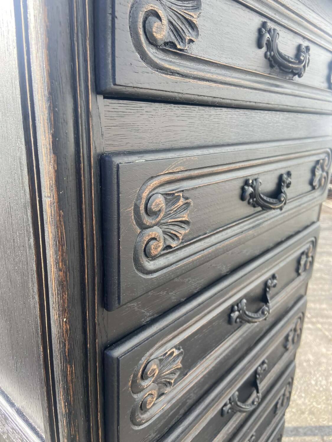 Chiffonnier style Louis XV