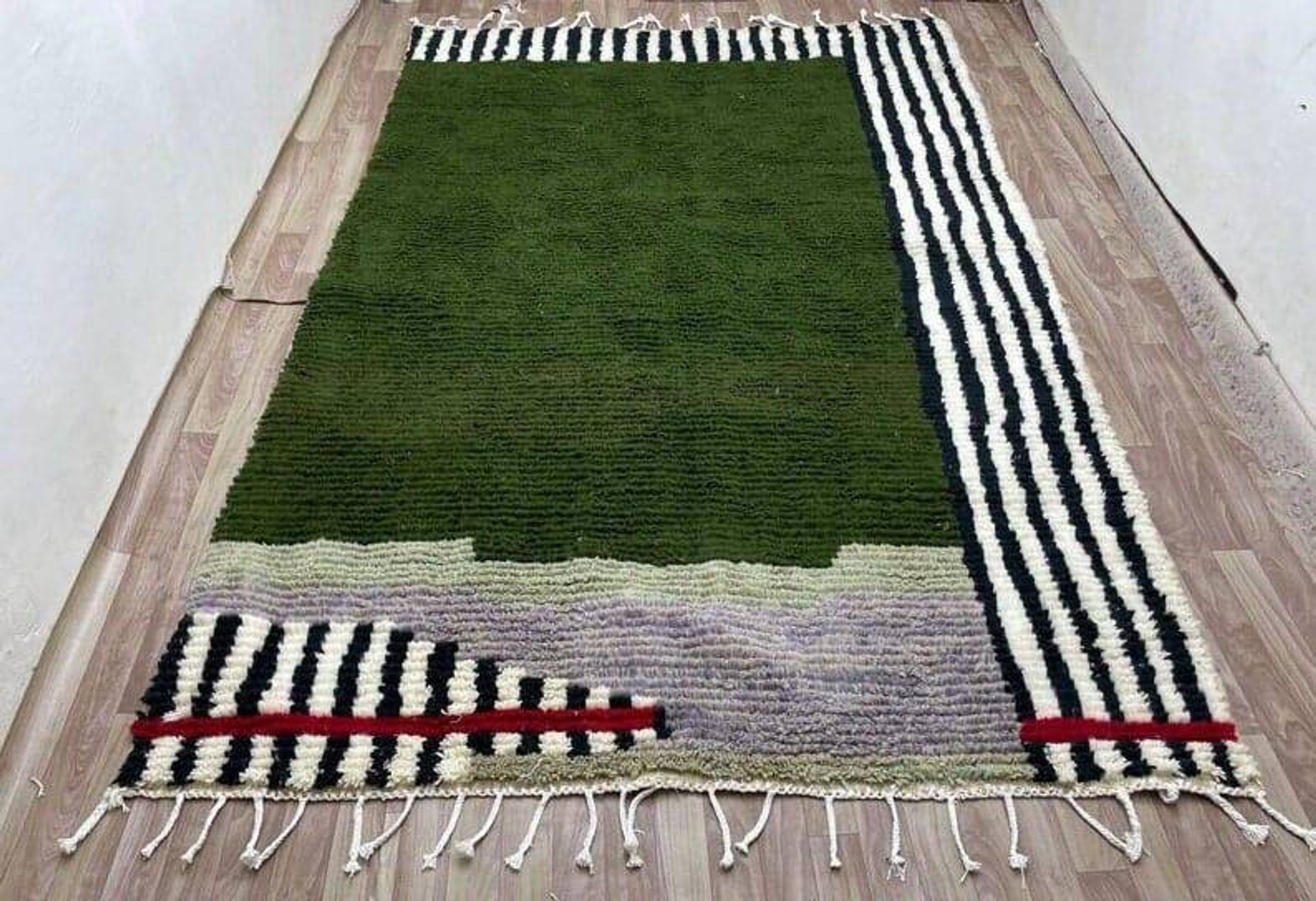 Handmade wool rug handwoven size 150 x 250 cm