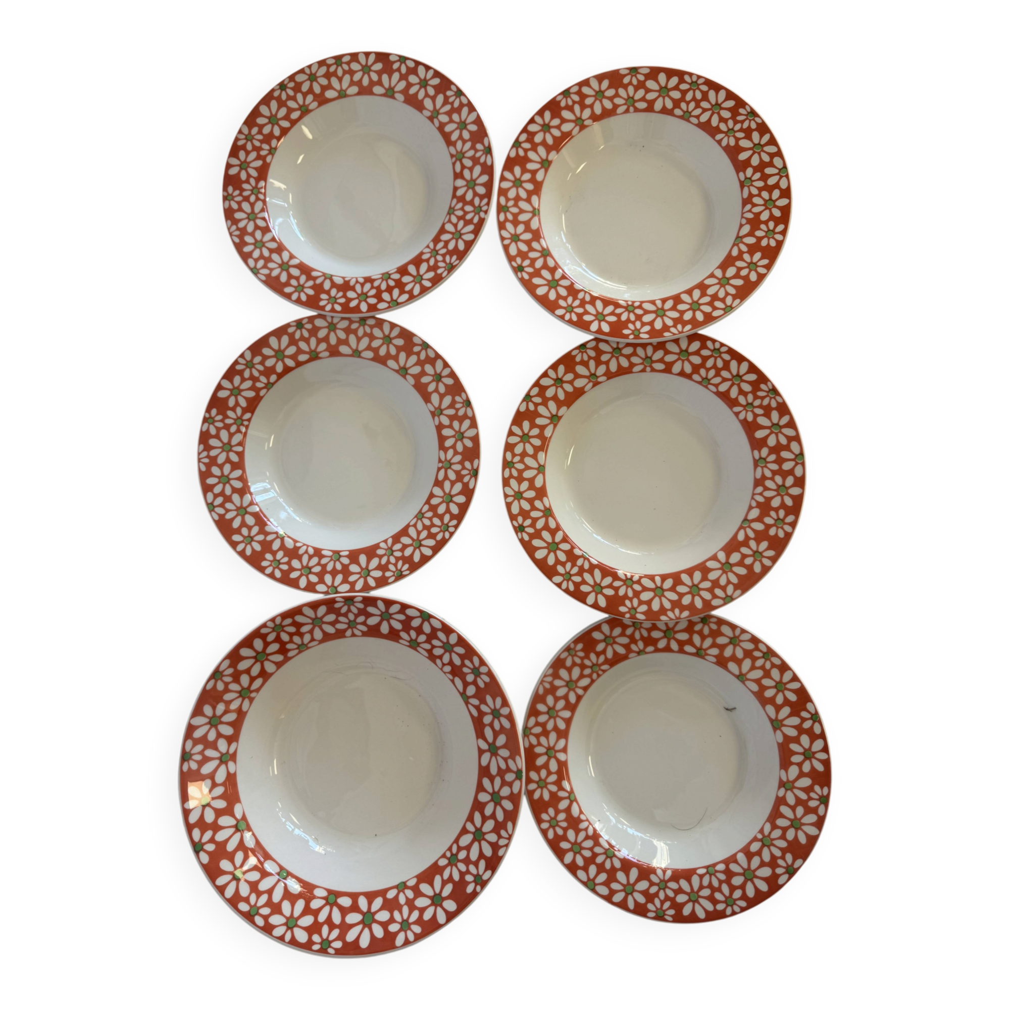Deep plates and flower dish