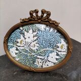 Cadre ovale 19 ème de style Louis XVI directoire
