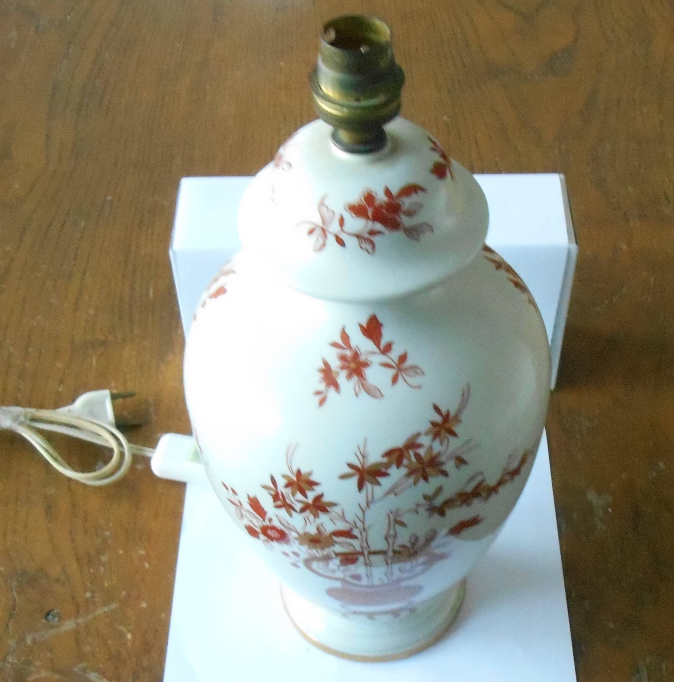 Paris porcelain lamp
