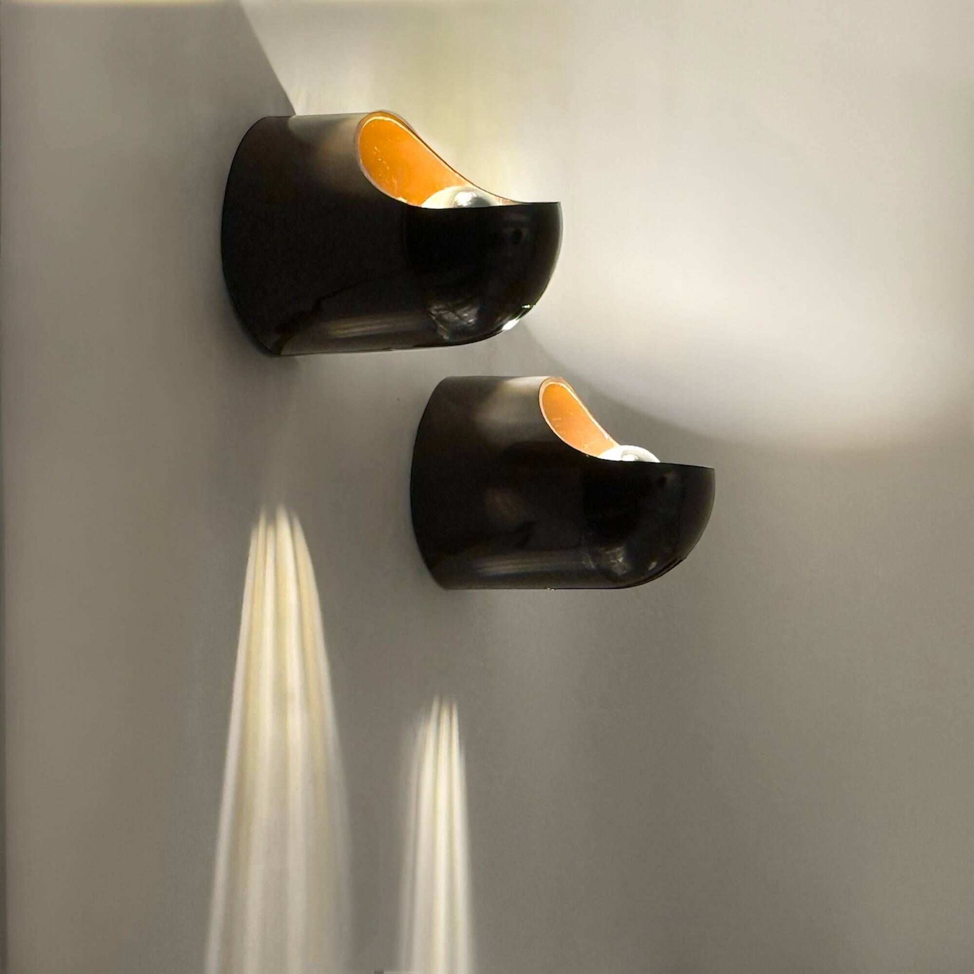 Pair of Brown Gedy Wall Lamps by Makio Hasuike 1970s Italian Design NOS