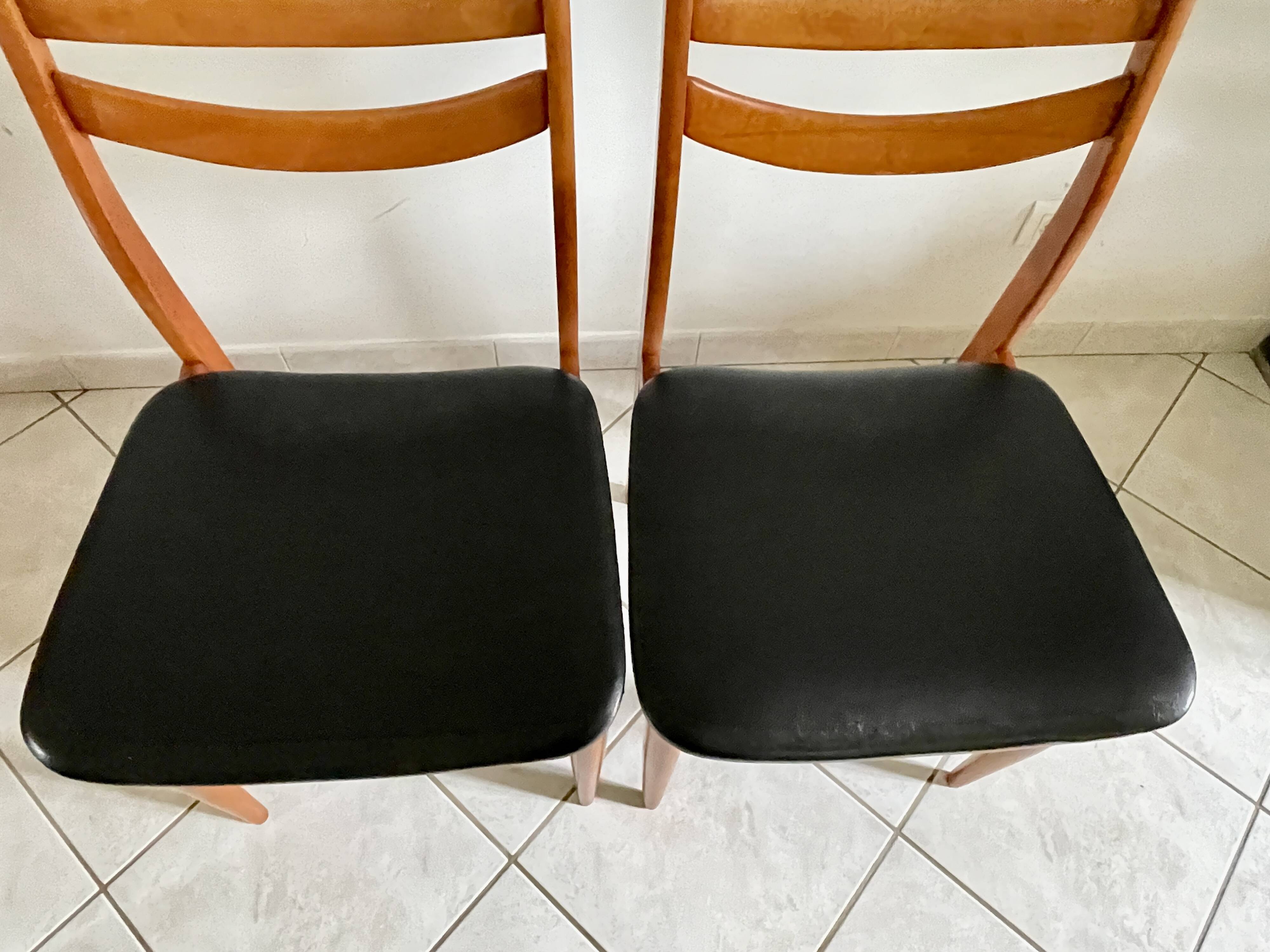 Set de 5 chaises scandinaves teck et skaï