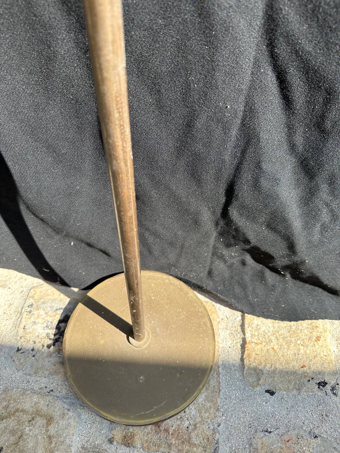 Lampadaire à balancier en laiton, 1950