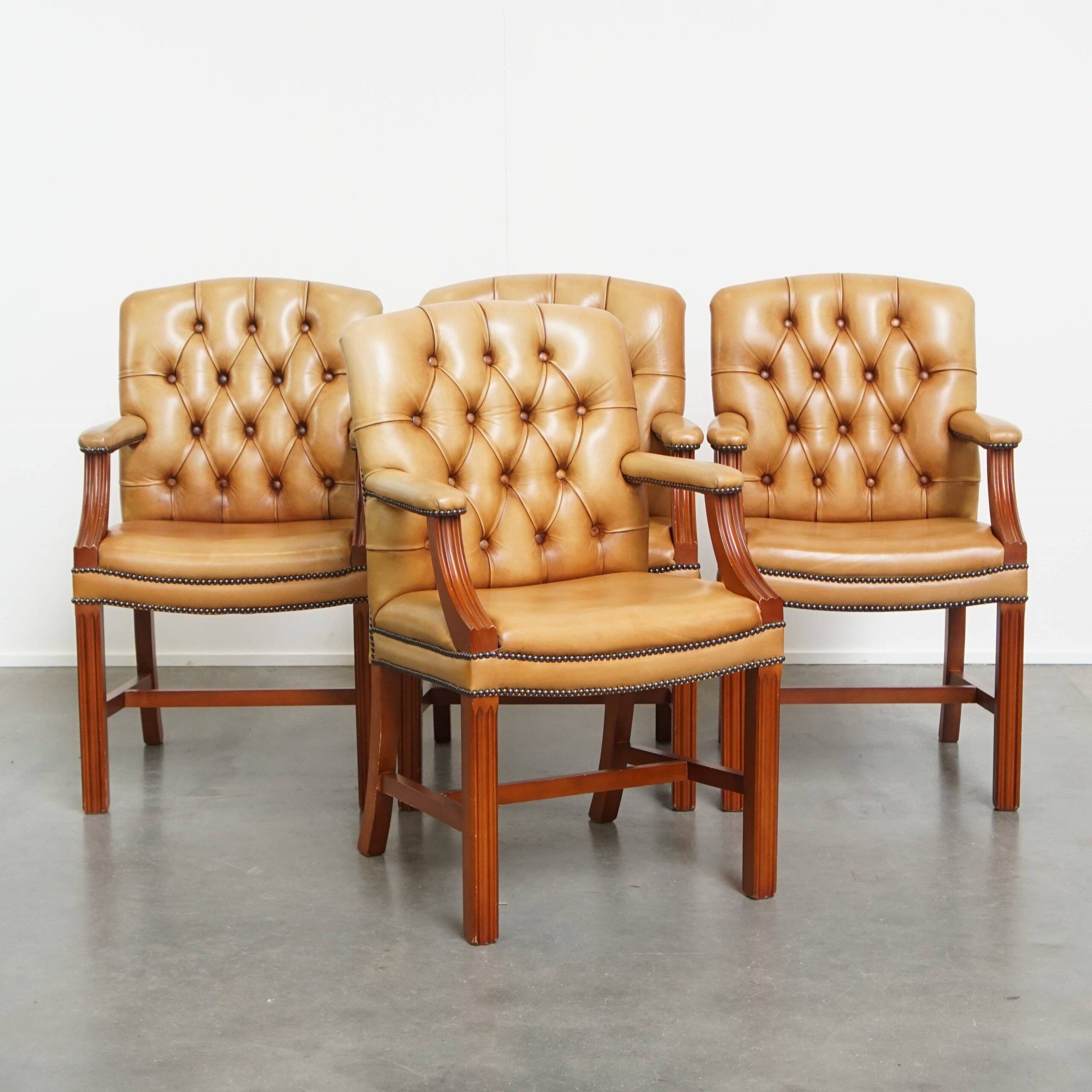Set of 4 cowhide leather Chesterfield dining chairs in light cognac colour