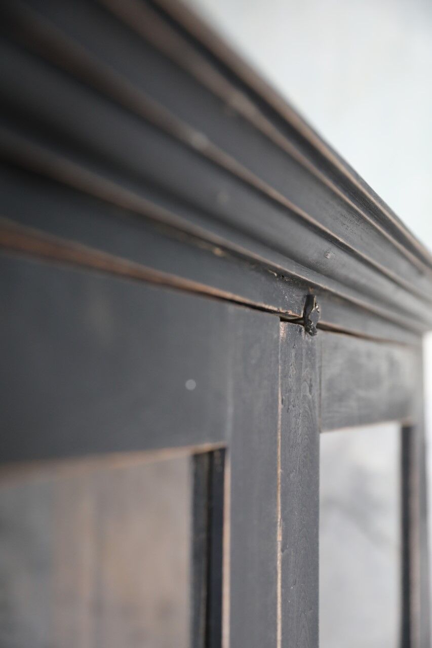 Showcase 2 doors 4 shelves, unique piece