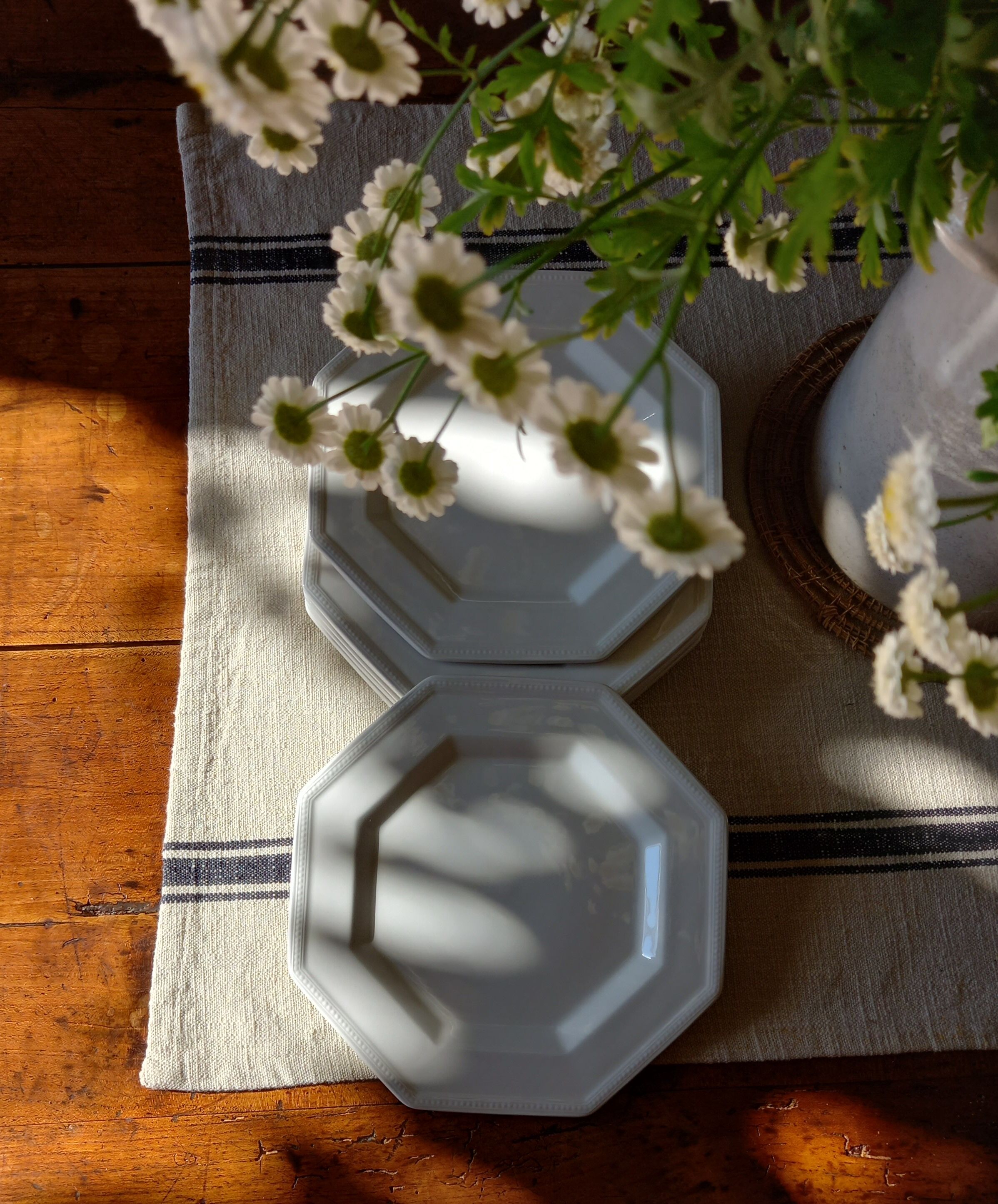 6 white octagonal dessert plates Johnson Brothers Heritage (ø 19.5 cm)