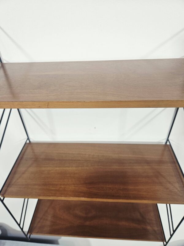 Étagère murale Mid-Century / String / Tomado / années 1970.