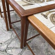 Tables gigognes scandinaves