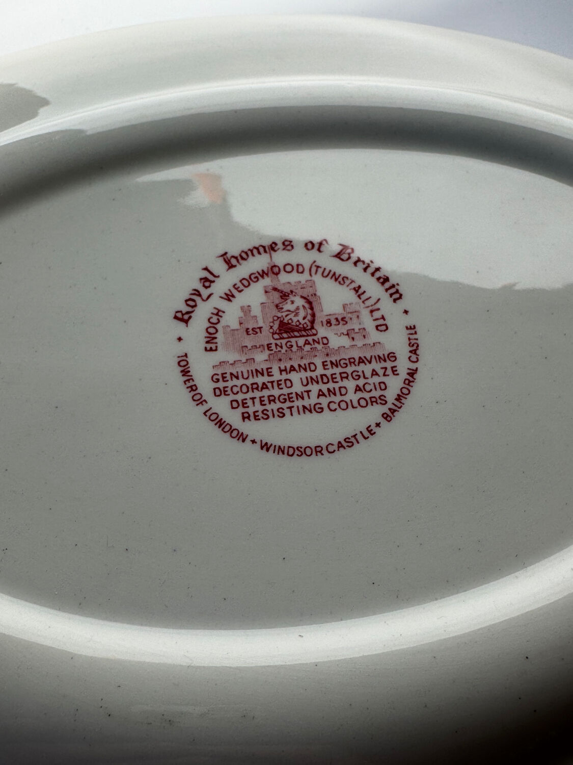 Vintage Enoch Wedgwood “Royal Homes Of Britain” red hand engraved serv