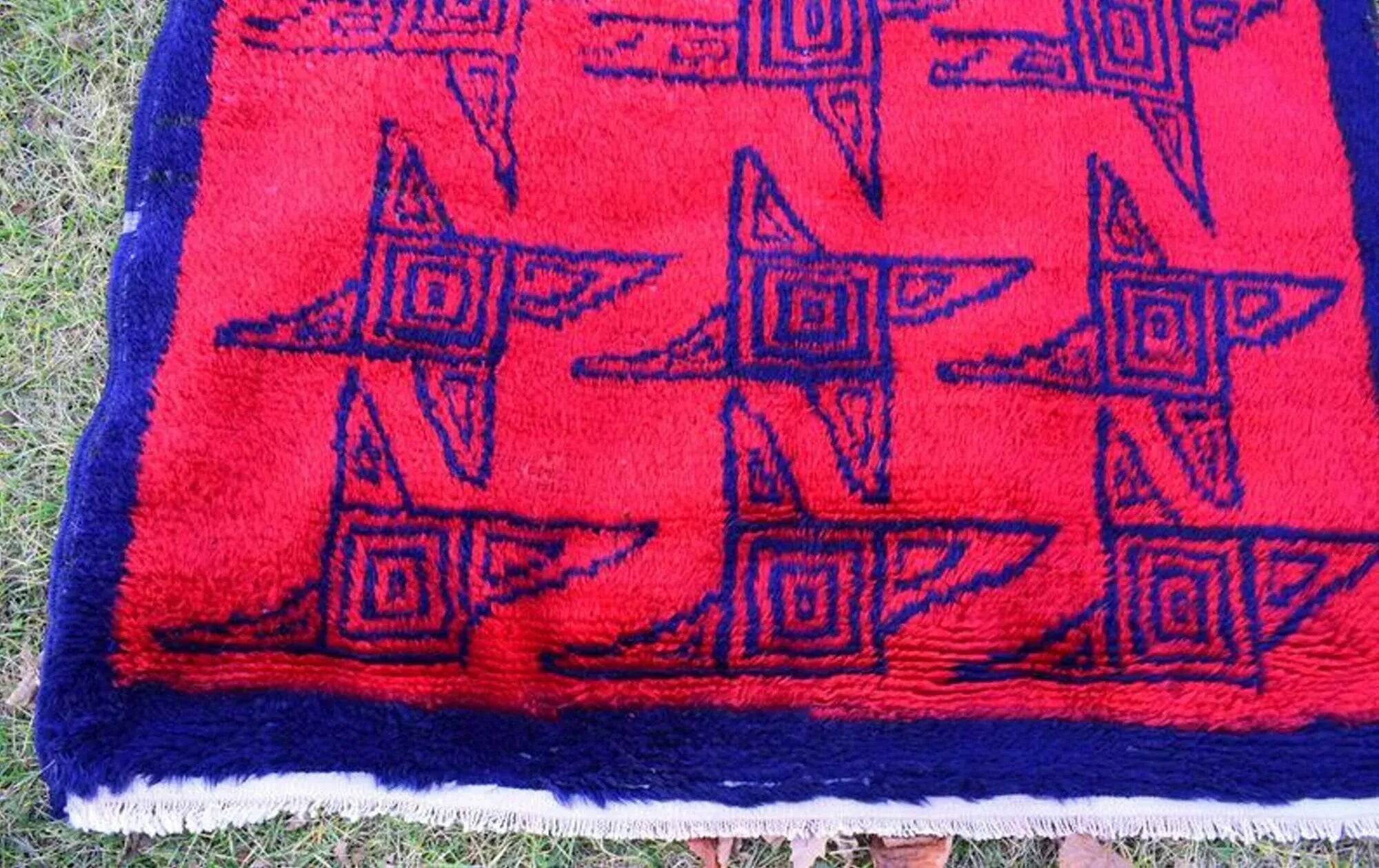 Vintage Turkish handmade rug 114x182 cm