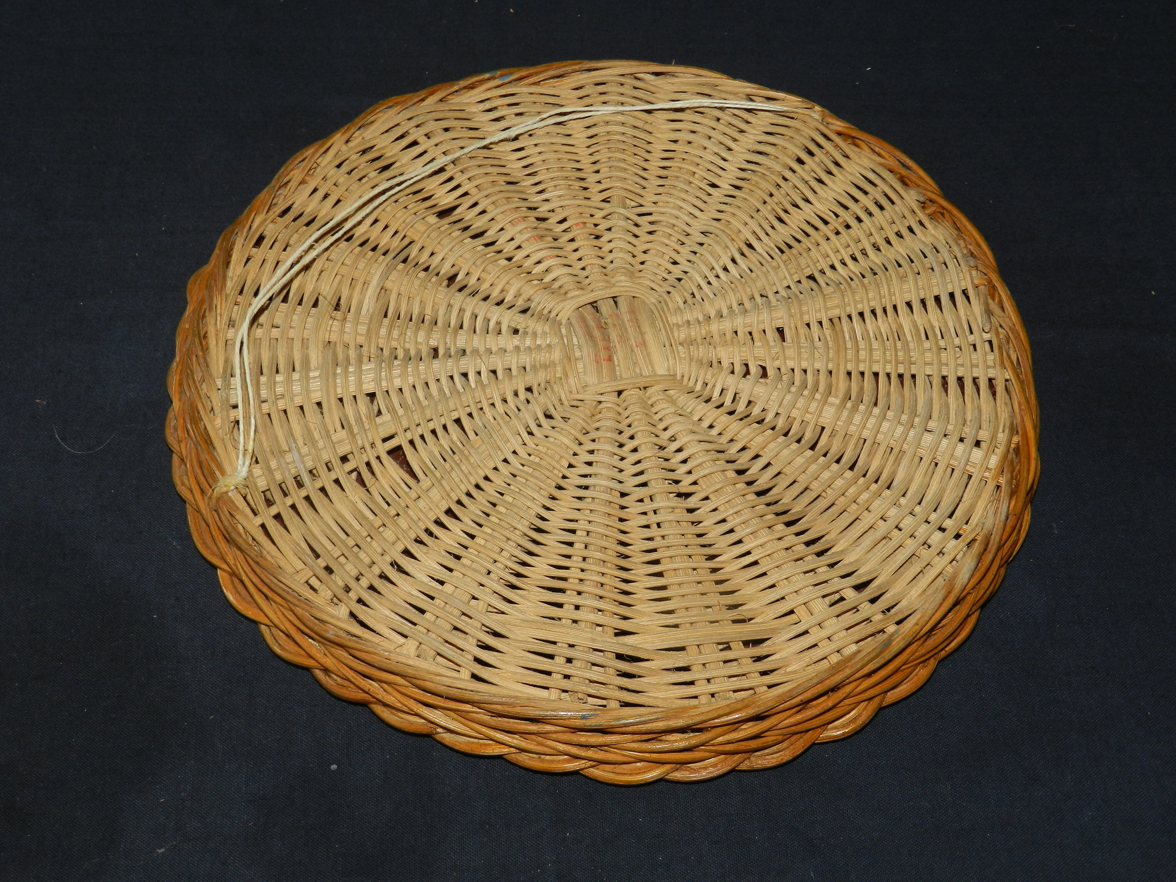 Rattan mirror 28x28cm