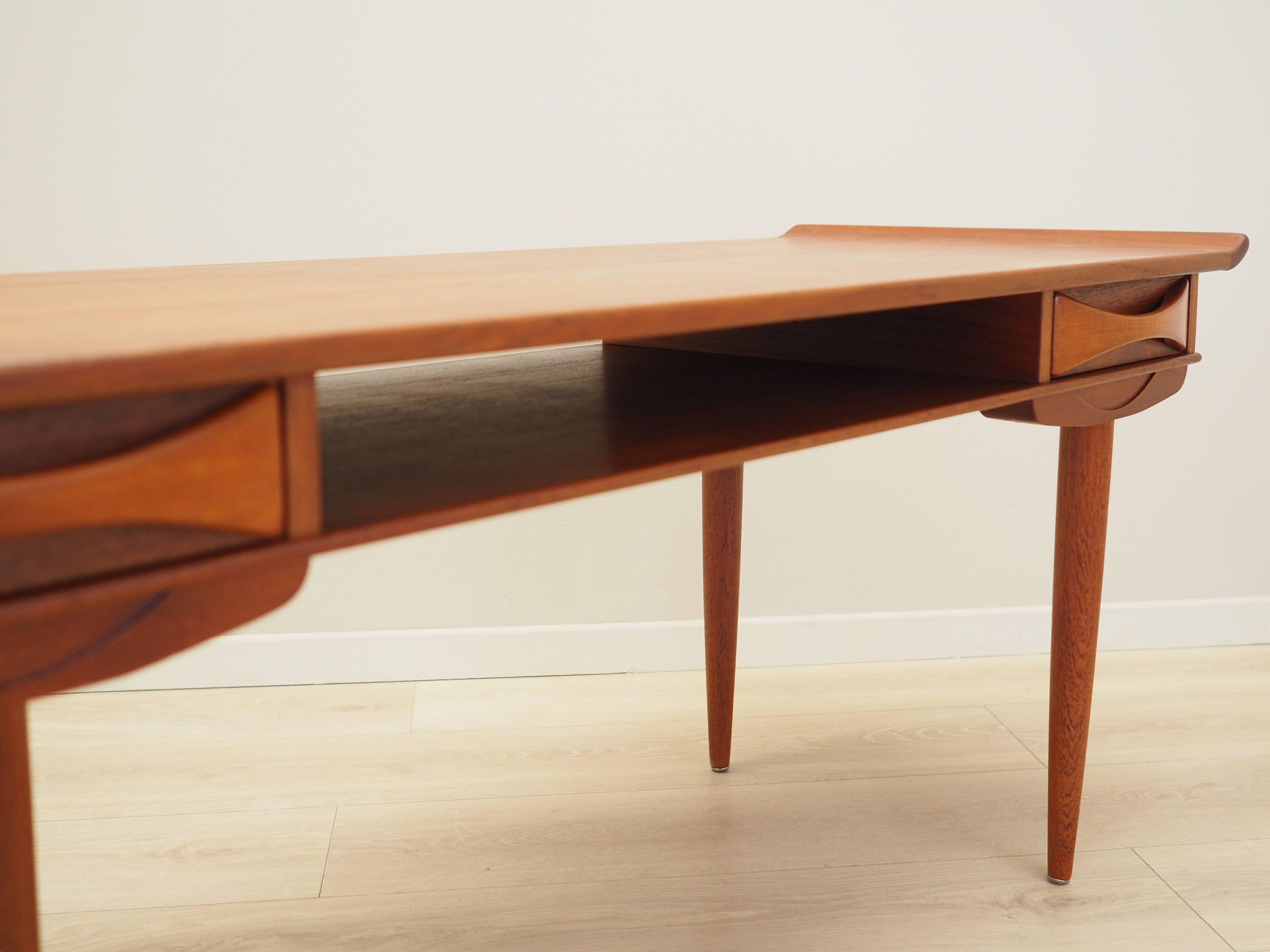 Teak coffee table, Danish design, 1970s, production: Denmark