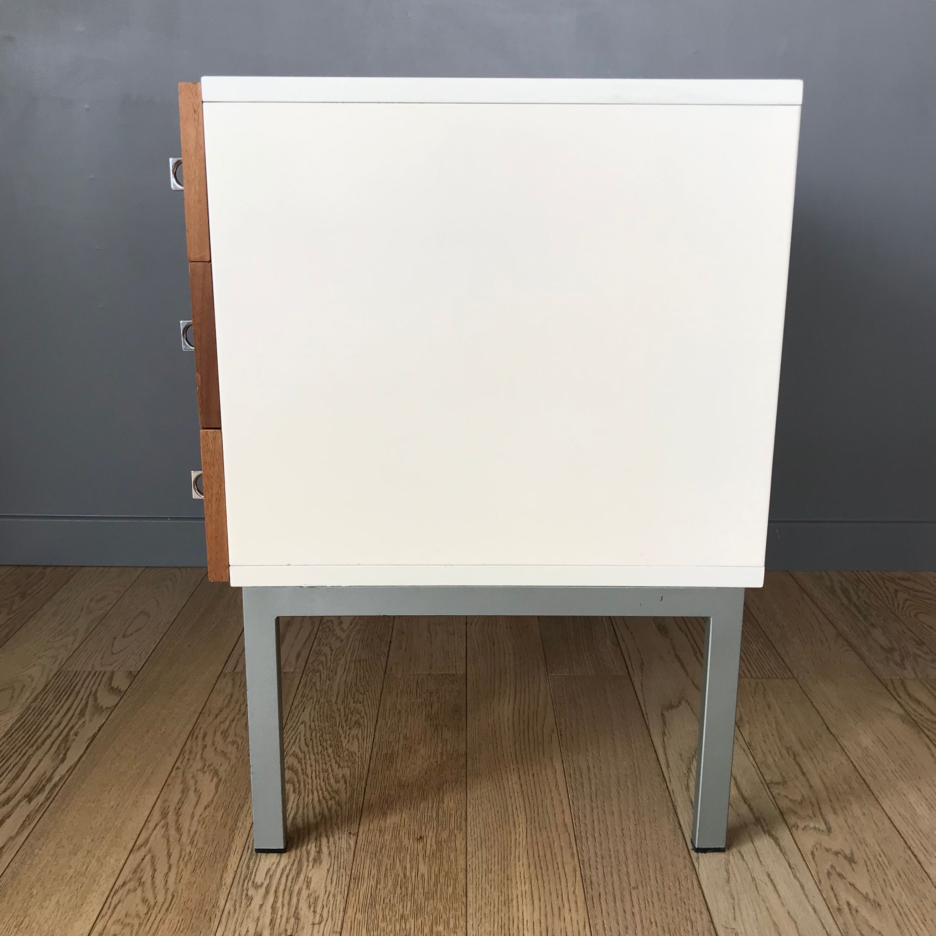 Brasilia-werk dresser white and teak 3 drawers years 60