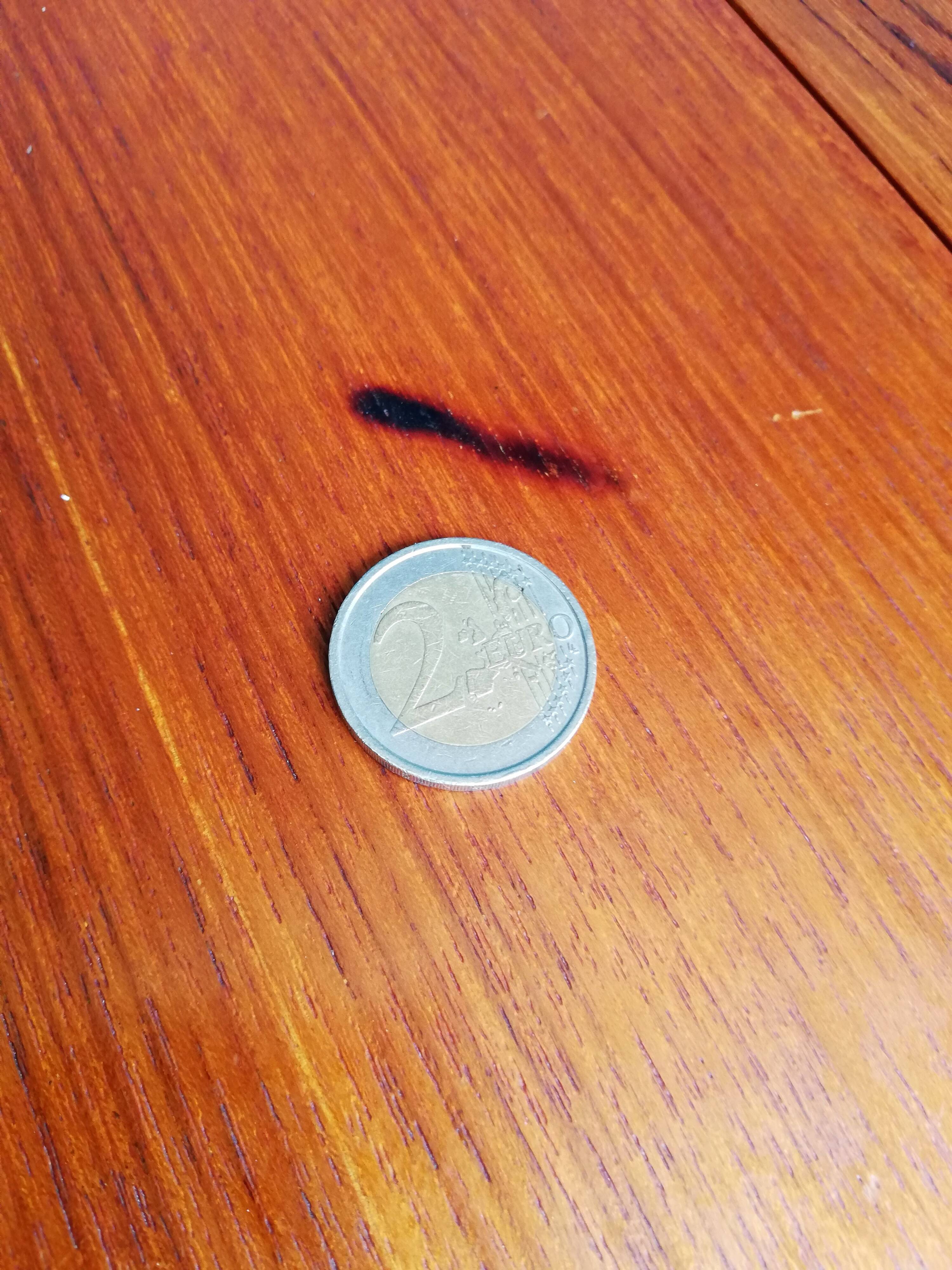 Expandable roundtable