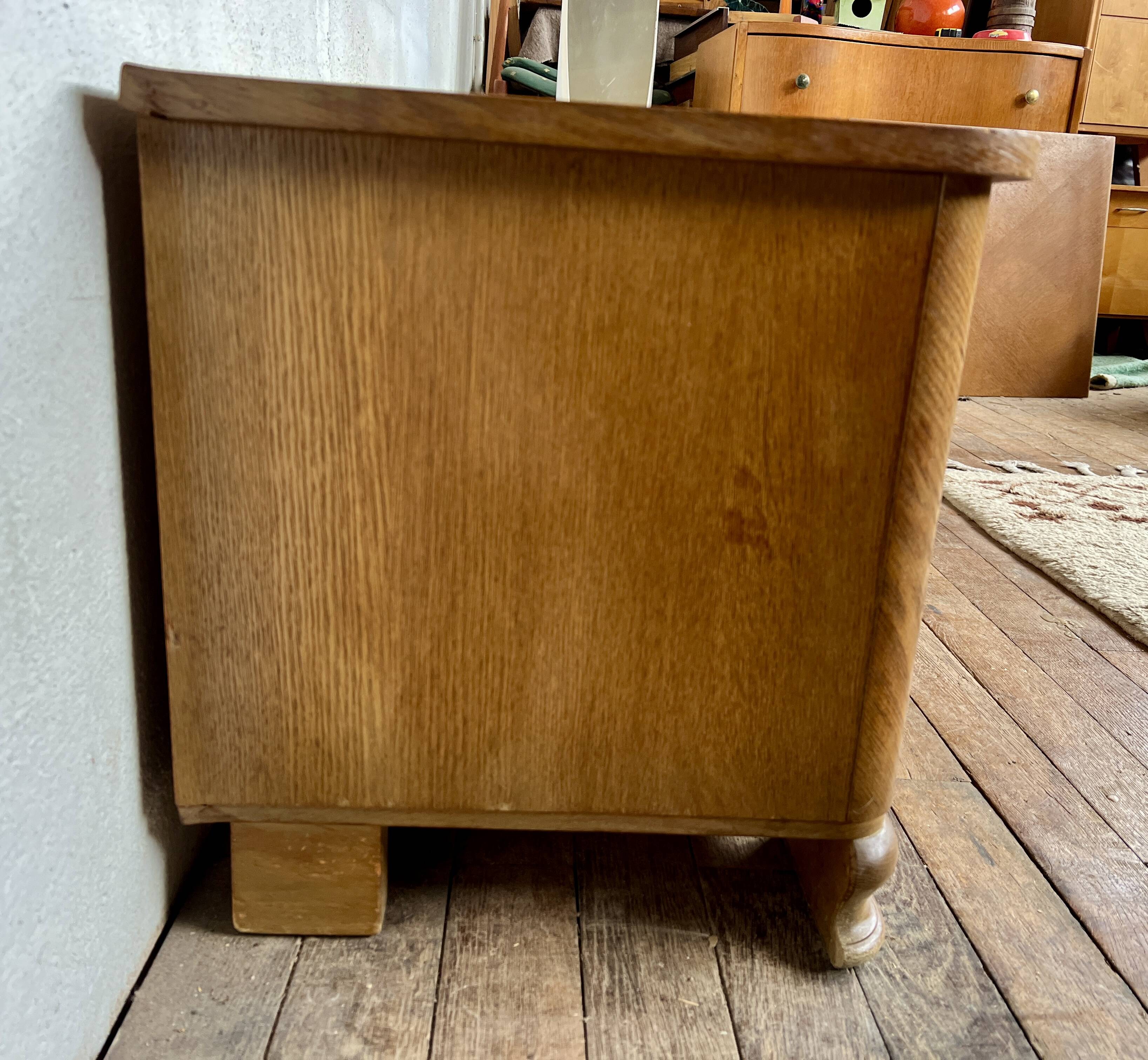 Vintage art deco style hifi TV unit