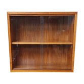 Scandinavian showcase shelf