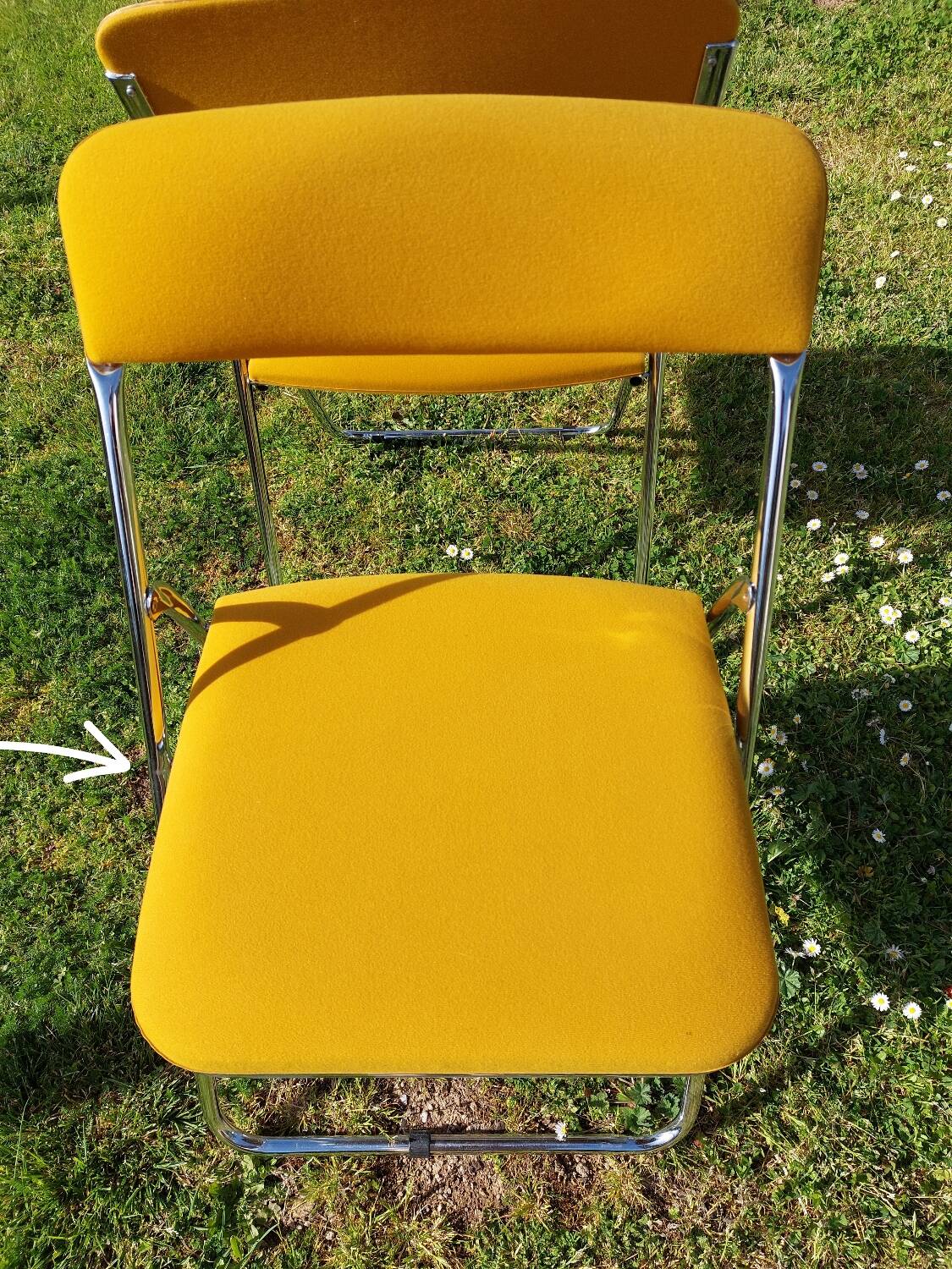 Chaises pliantes vintage en velours et métal chromé