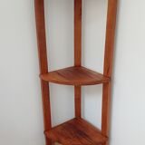 Corner shelf