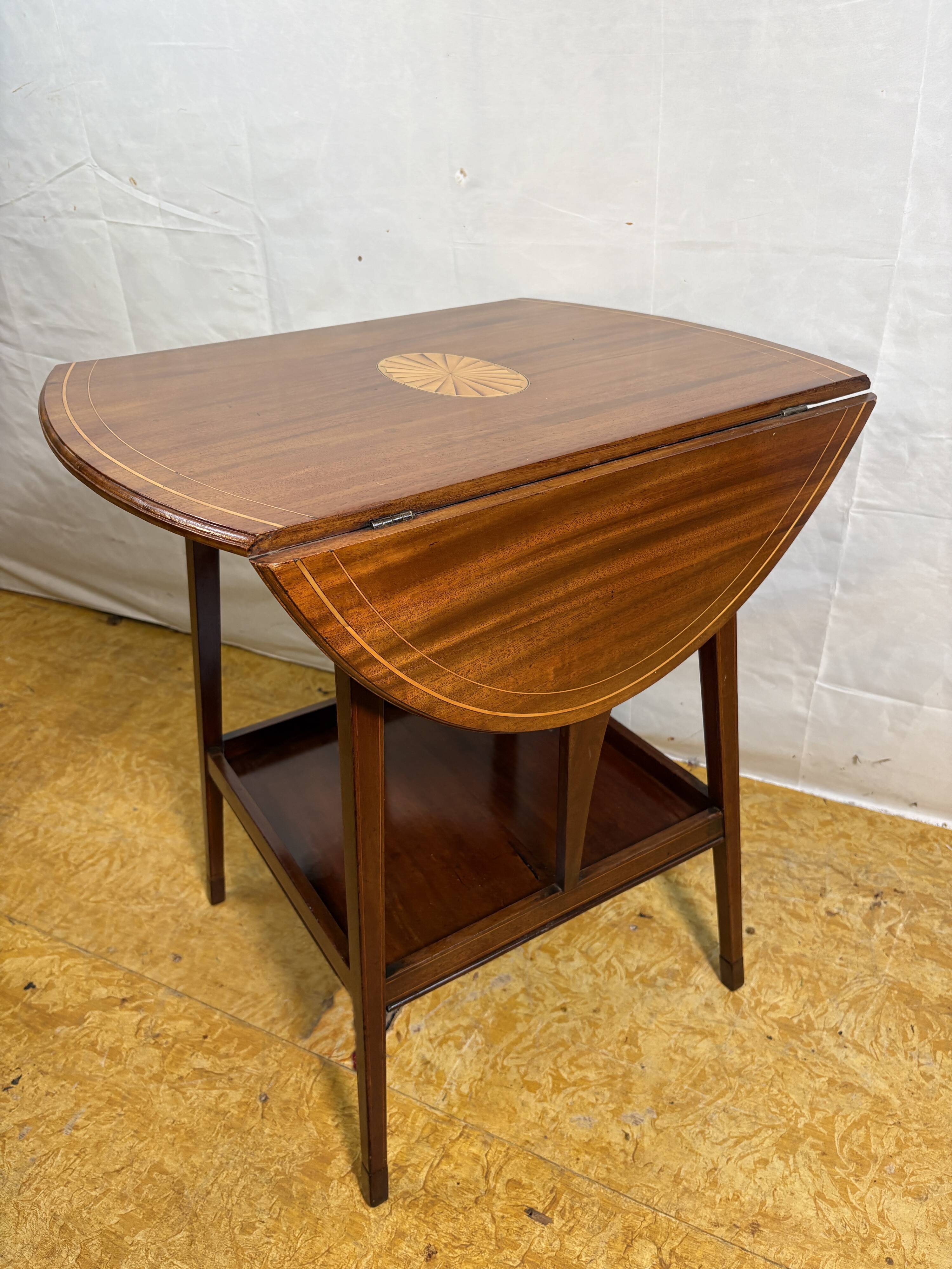 Antique Edwardian Mahogany Oval Drop Leaf Side Table (Circa 1900–1930)