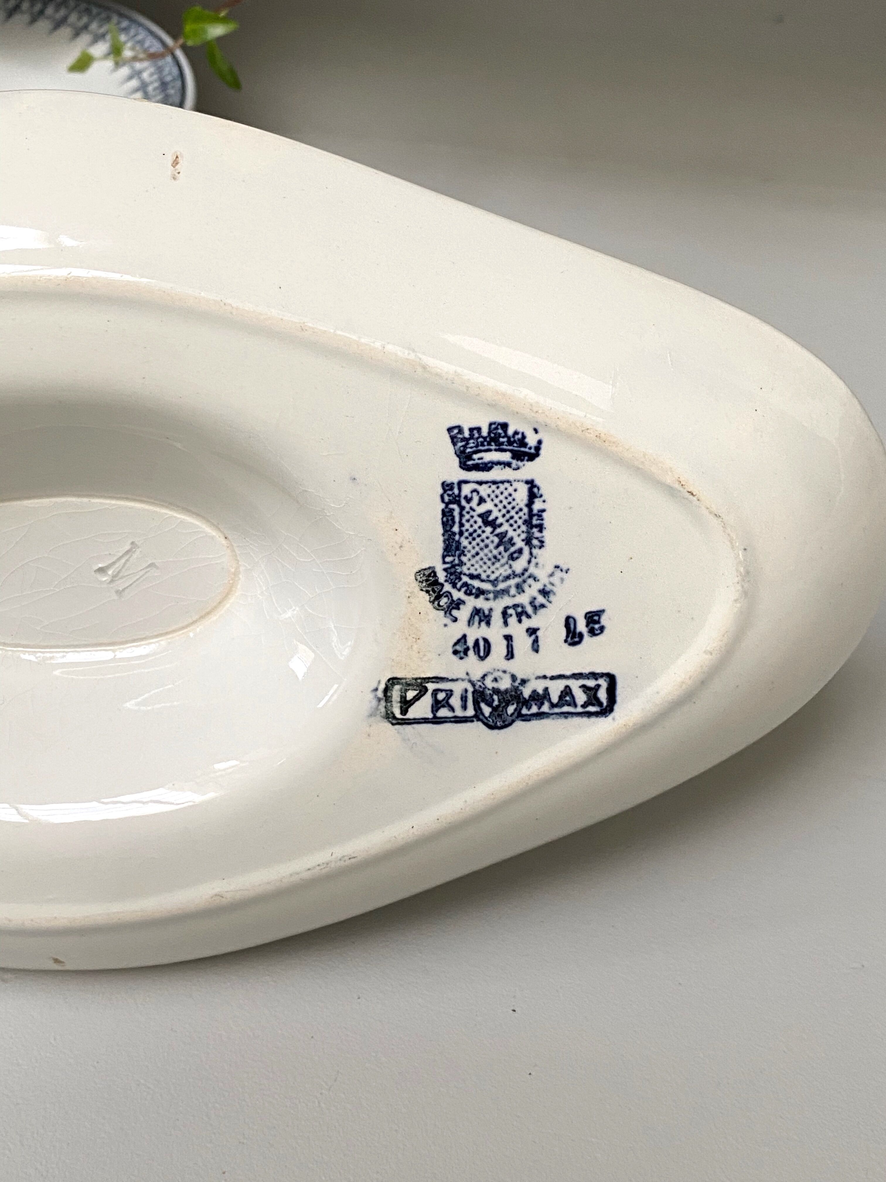 Saucière faience of St Amand