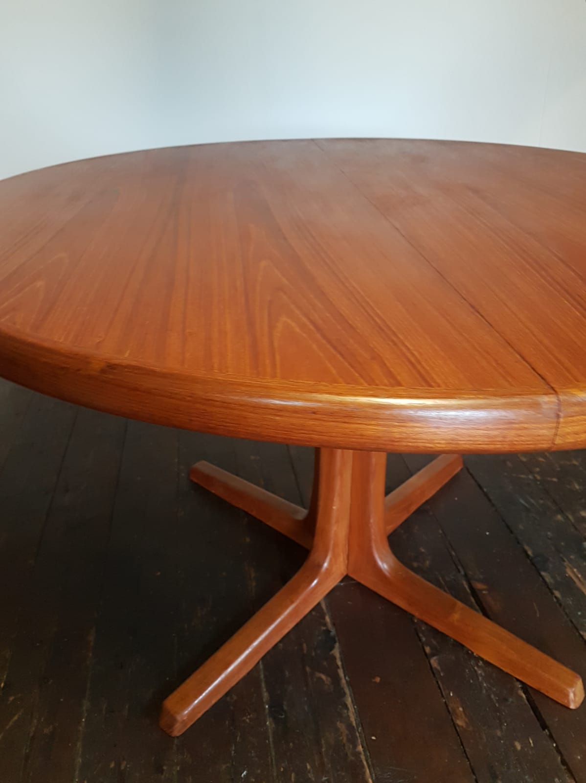 Table par Niels O. Møller pour Gudme Mobelfabrik